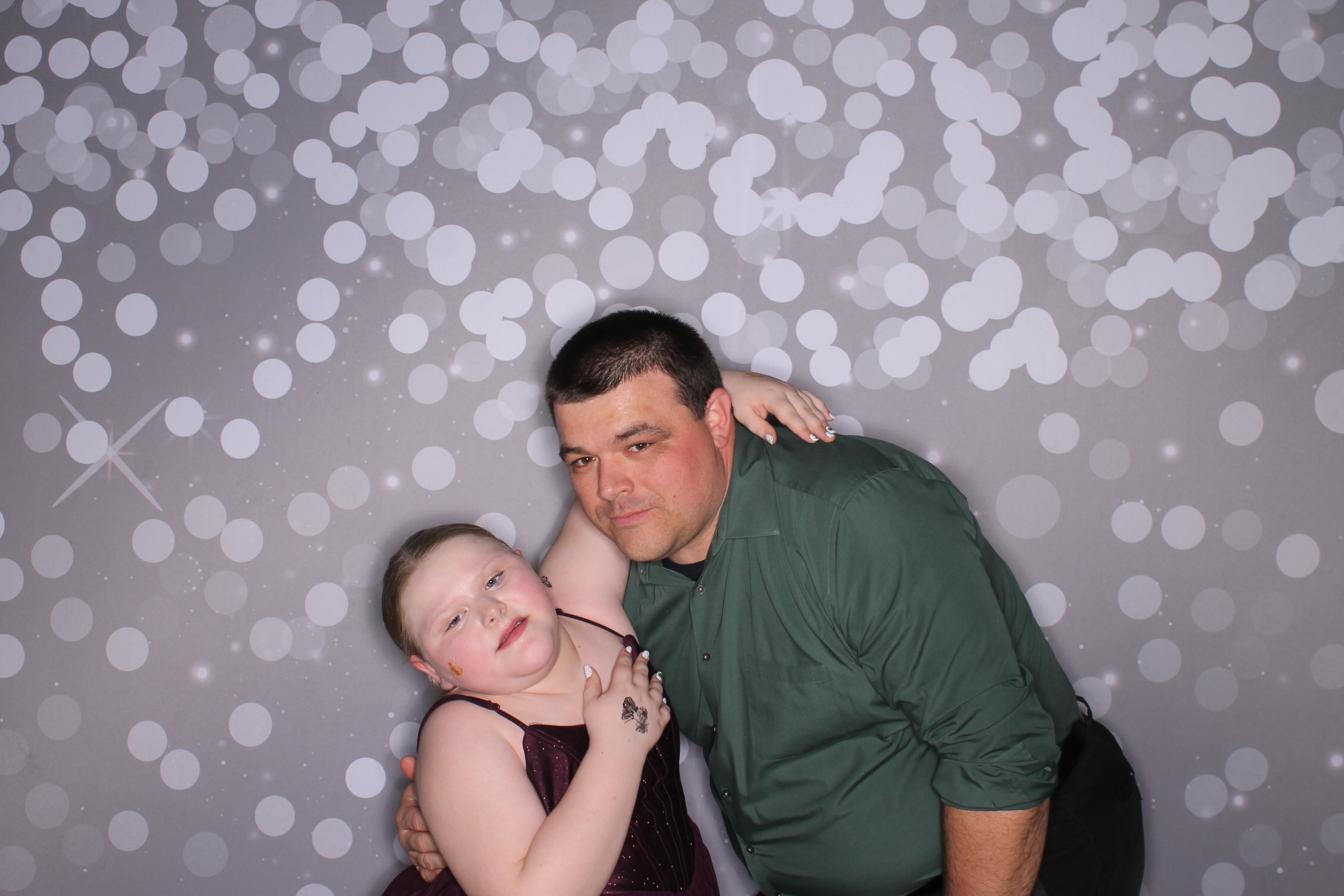 Brookwood Enchanted Father/Daughter Dance | View more photos from the event at gallery.photoboothcincy.com/u/PhotoBoothCincy/Brookwood-Enchanted-FatherDaughter-Dance