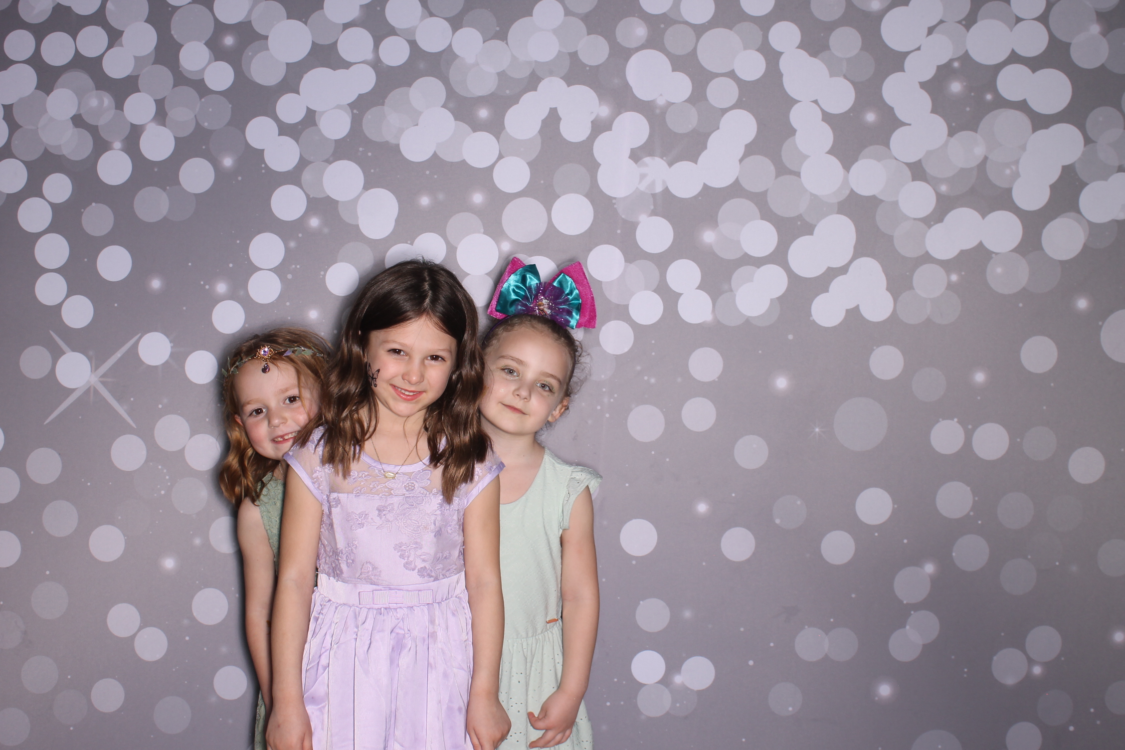 Brookwood Enchanted Father/Daughter Dance | View more photos from the event at gallery.photoboothcincy.com/u/PhotoBoothCincy/Brookwood-Enchanted-FatherDaughter-Dance