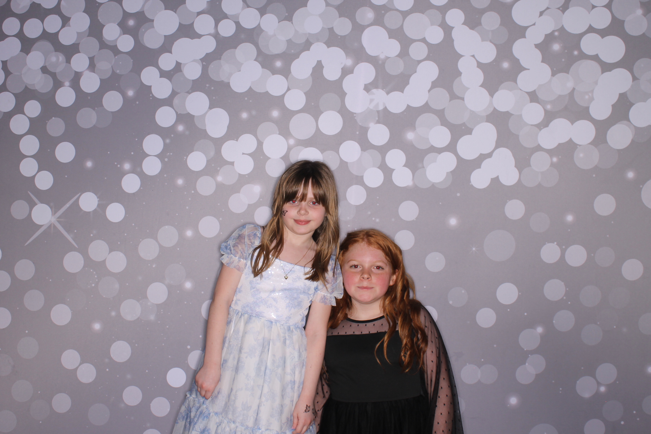 Brookwood Enchanted Father/Daughter Dance | View more photos from the event at gallery.photoboothcincy.com/u/PhotoBoothCincy/Brookwood-Enchanted-FatherDaughter-Dance
