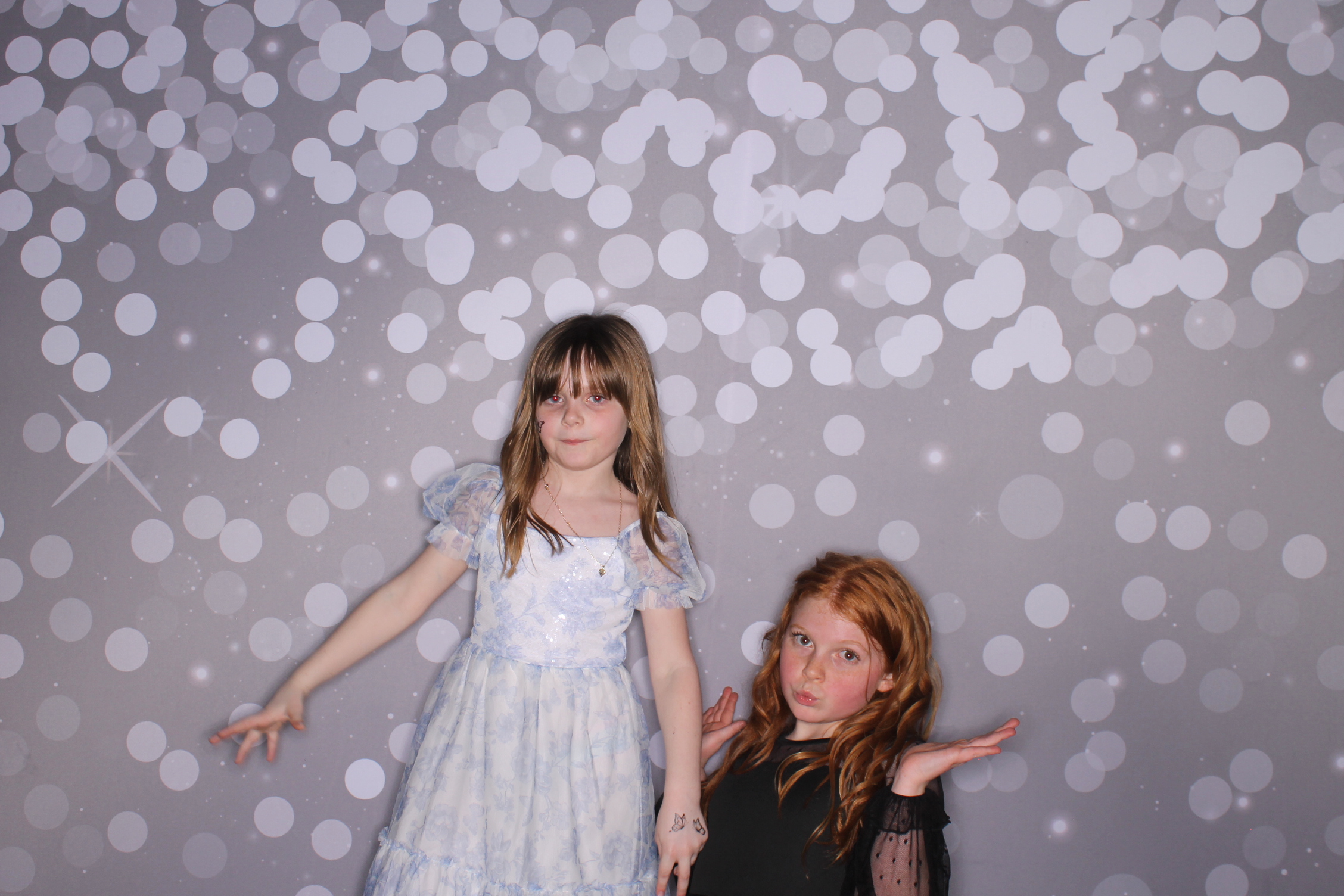 Brookwood Enchanted Father/Daughter Dance | View more photos from the event at gallery.photoboothcincy.com/u/PhotoBoothCincy/Brookwood-Enchanted-FatherDaughter-Dance