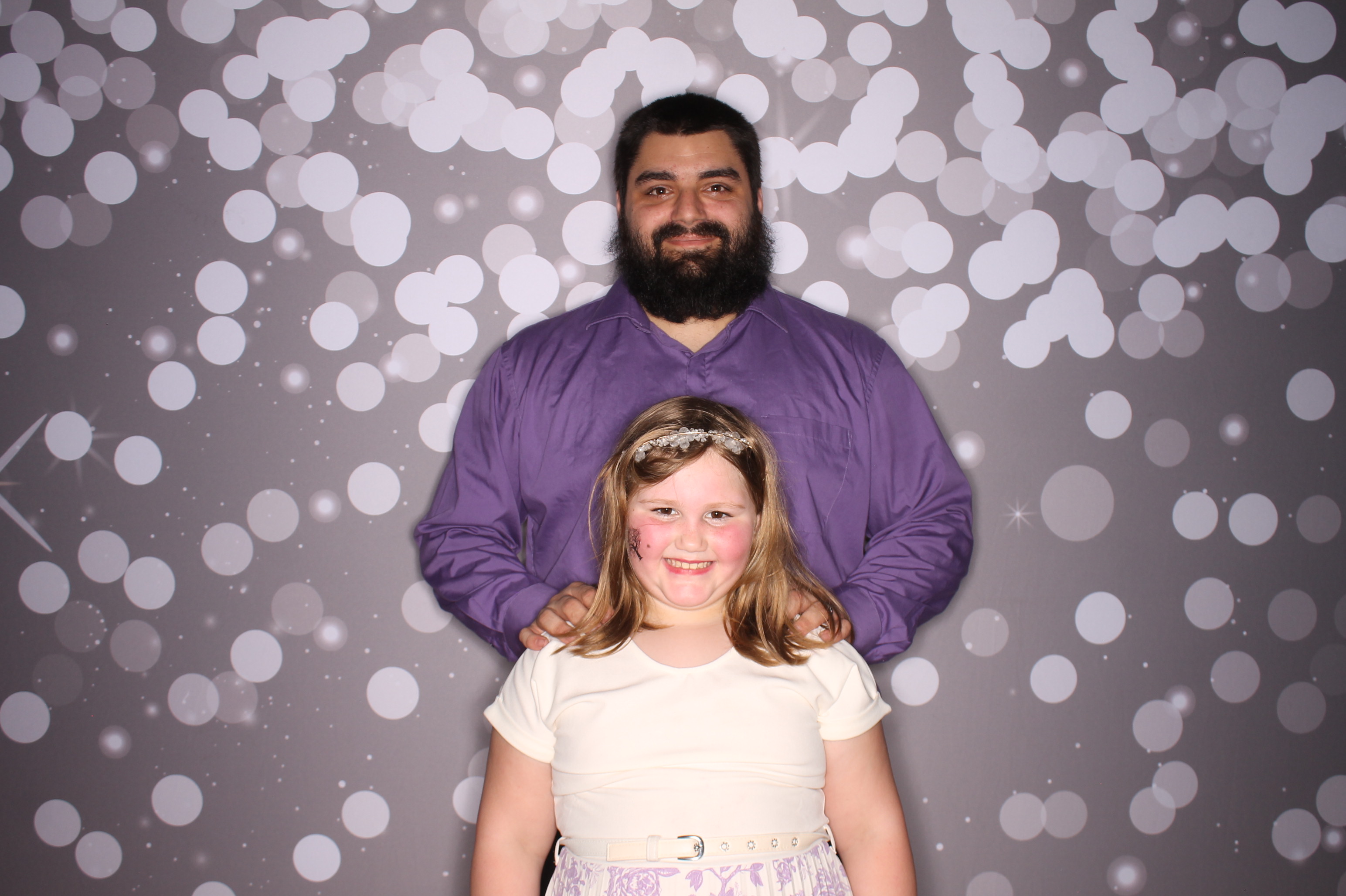 Brookwood Enchanted Father/Daughter Dance | View more photos from the event at gallery.photoboothcincy.com/u/PhotoBoothCincy/Brookwood-Enchanted-FatherDaughter-Dance