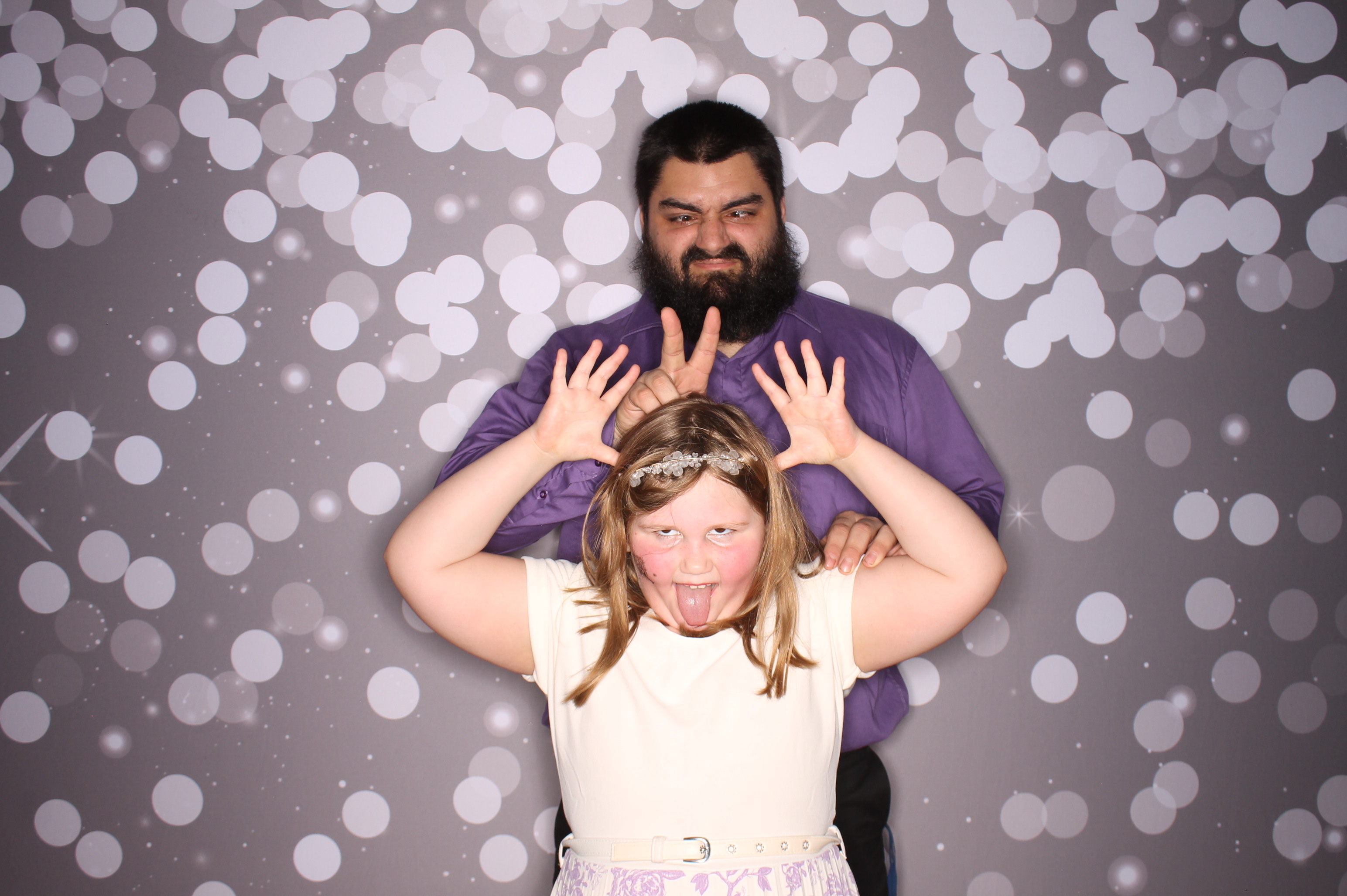 Brookwood Enchanted Father/Daughter Dance | View more photos from the event at gallery.photoboothcincy.com/u/PhotoBoothCincy/Brookwood-Enchanted-FatherDaughter-Dance
