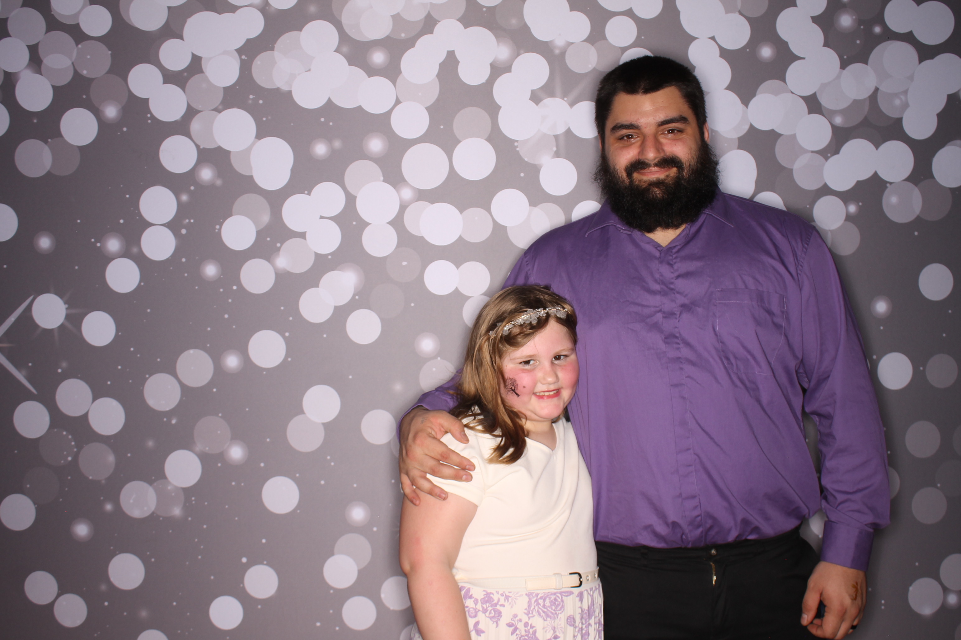 Brookwood Enchanted Father/Daughter Dance | View more photos from the event at gallery.photoboothcincy.com/u/PhotoBoothCincy/Brookwood-Enchanted-FatherDaughter-Dance