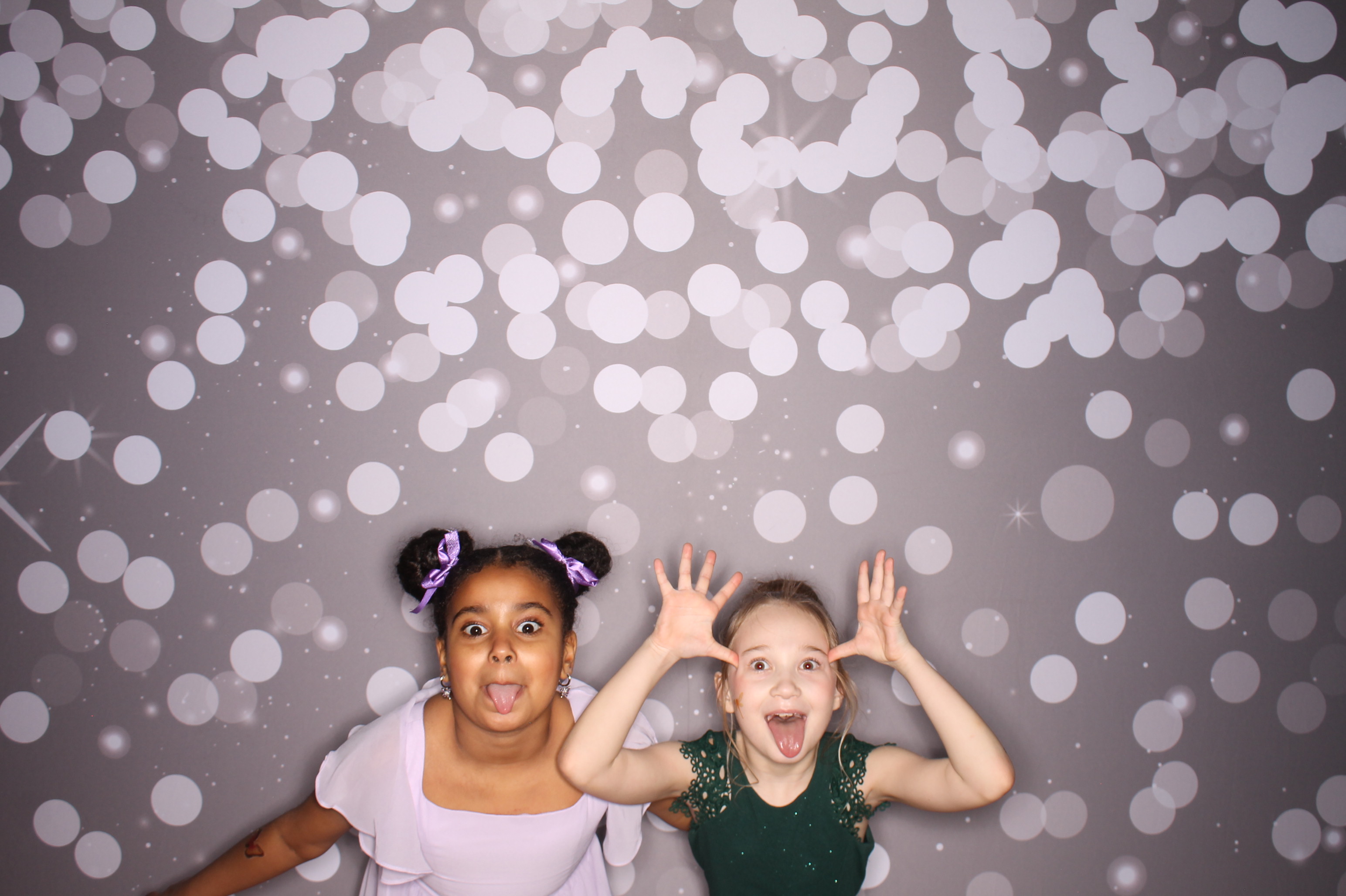 Brookwood Enchanted Father/Daughter Dance | View more photos from the event at gallery.photoboothcincy.com/u/PhotoBoothCincy/Brookwood-Enchanted-FatherDaughter-Dance