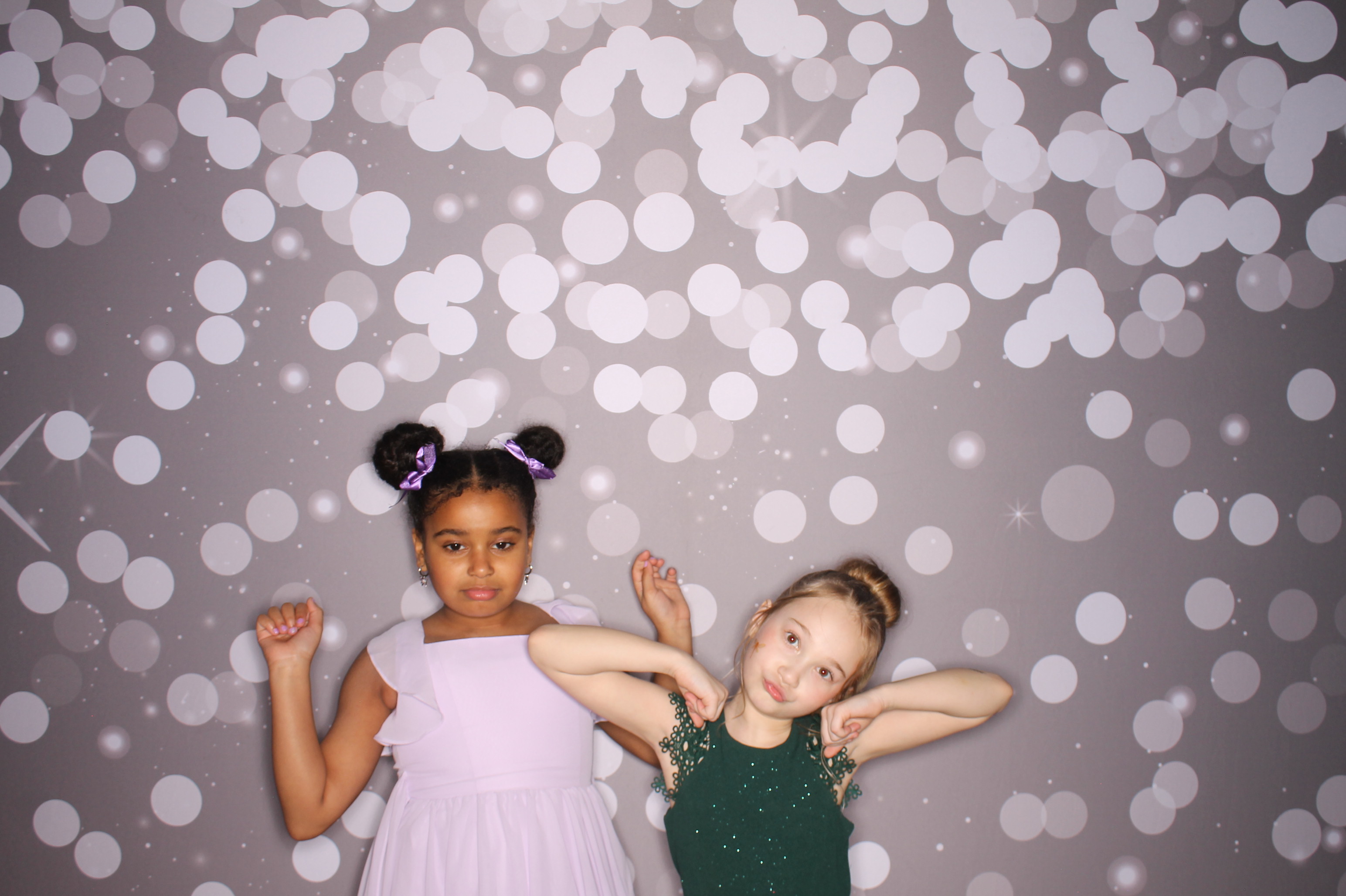 Brookwood Enchanted Father/Daughter Dance | View more photos from the event at gallery.photoboothcincy.com/u/PhotoBoothCincy/Brookwood-Enchanted-FatherDaughter-Dance