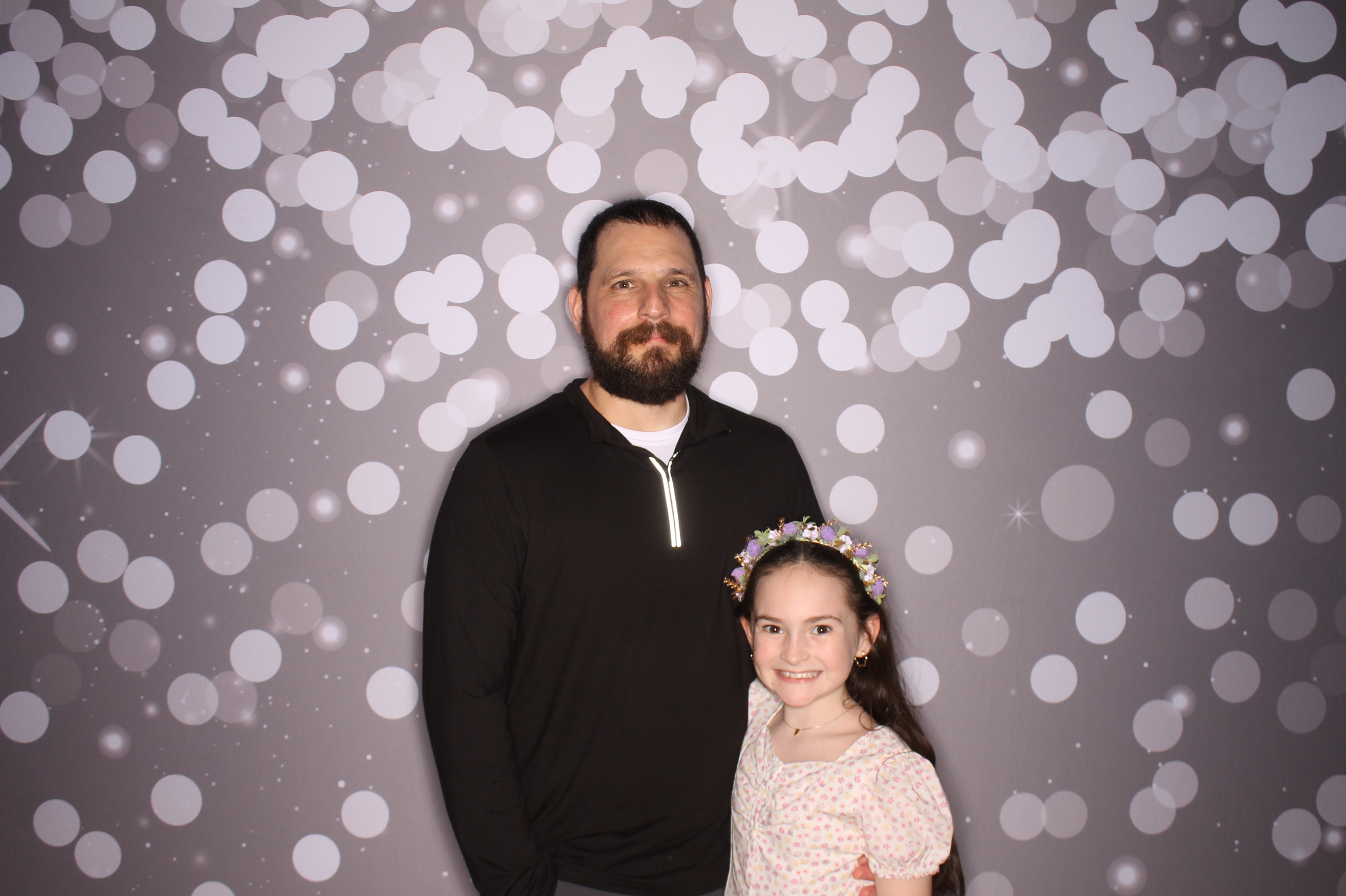 Brookwood Enchanted Father/Daughter Dance | View more photos from the event at gallery.photoboothcincy.com/u/PhotoBoothCincy/Brookwood-Enchanted-FatherDaughter-Dance
