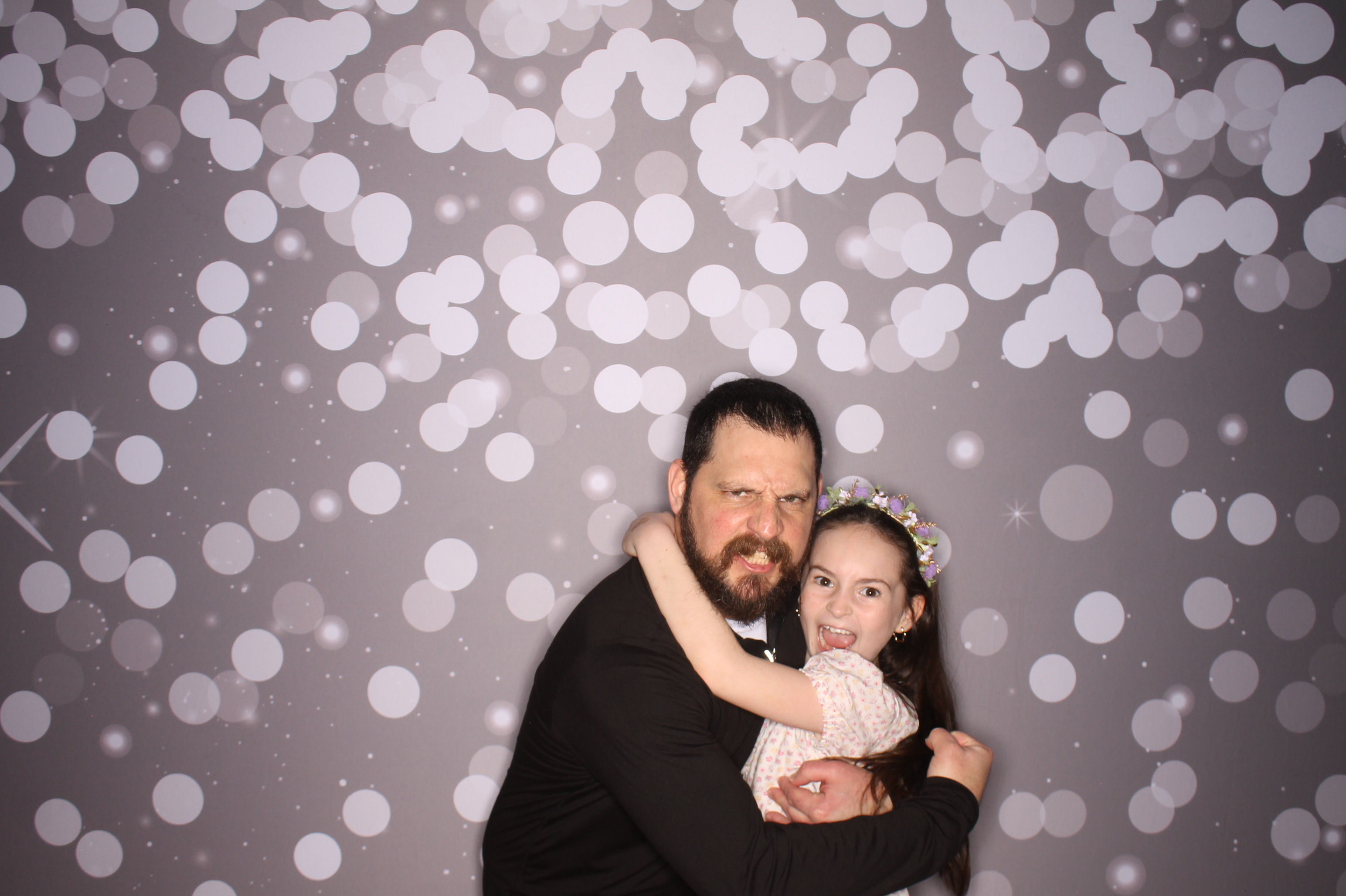 Brookwood Enchanted Father/Daughter Dance | View more photos from the event at gallery.photoboothcincy.com/u/PhotoBoothCincy/Brookwood-Enchanted-FatherDaughter-Dance