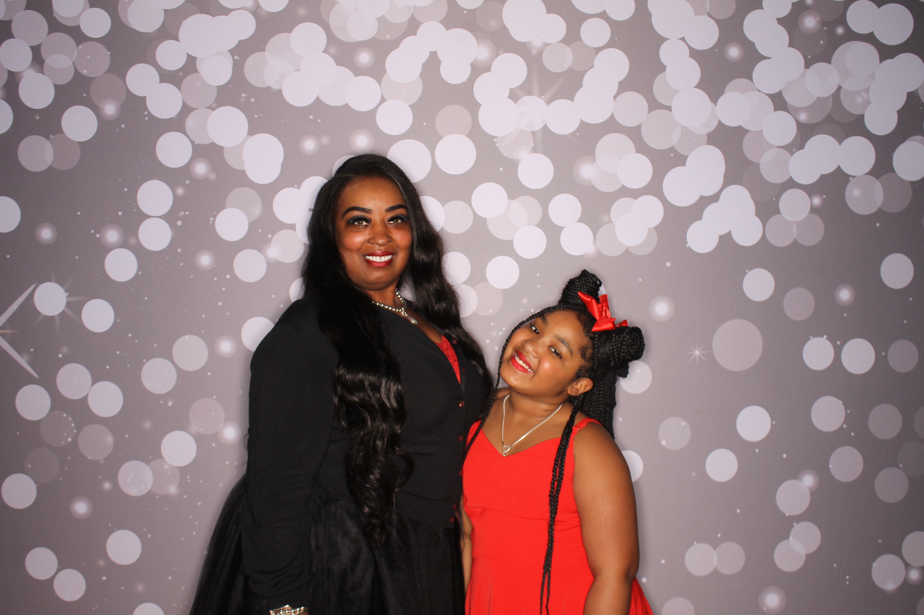 Brookwood Enchanted Father/Daughter Dance | View more photos from the event at gallery.photoboothcincy.com/u/PhotoBoothCincy/Brookwood-Enchanted-FatherDaughter-Dance