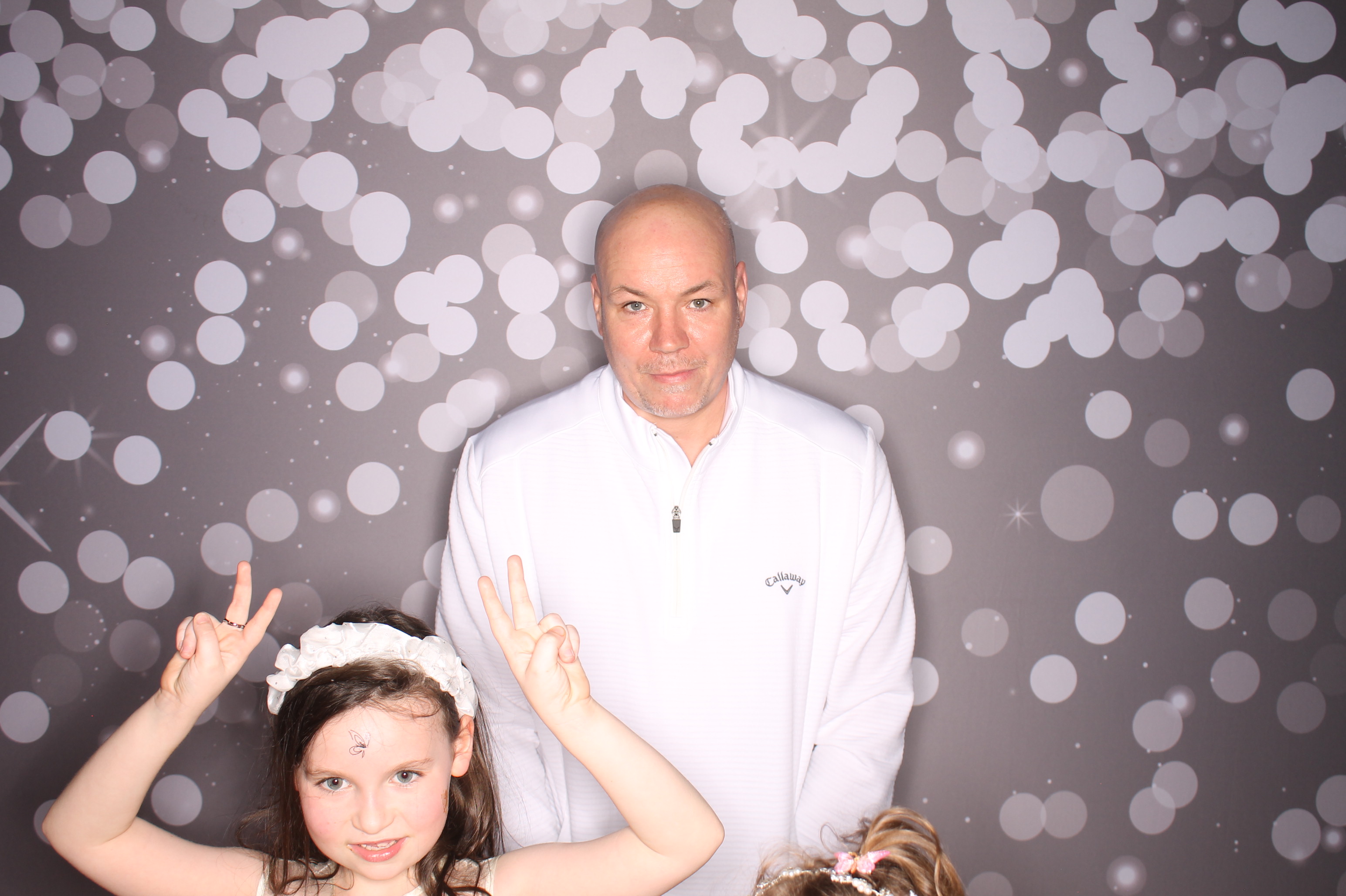 Brookwood Enchanted Father/Daughter Dance | View more photos from the event at gallery.photoboothcincy.com/u/PhotoBoothCincy/Brookwood-Enchanted-FatherDaughter-Dance