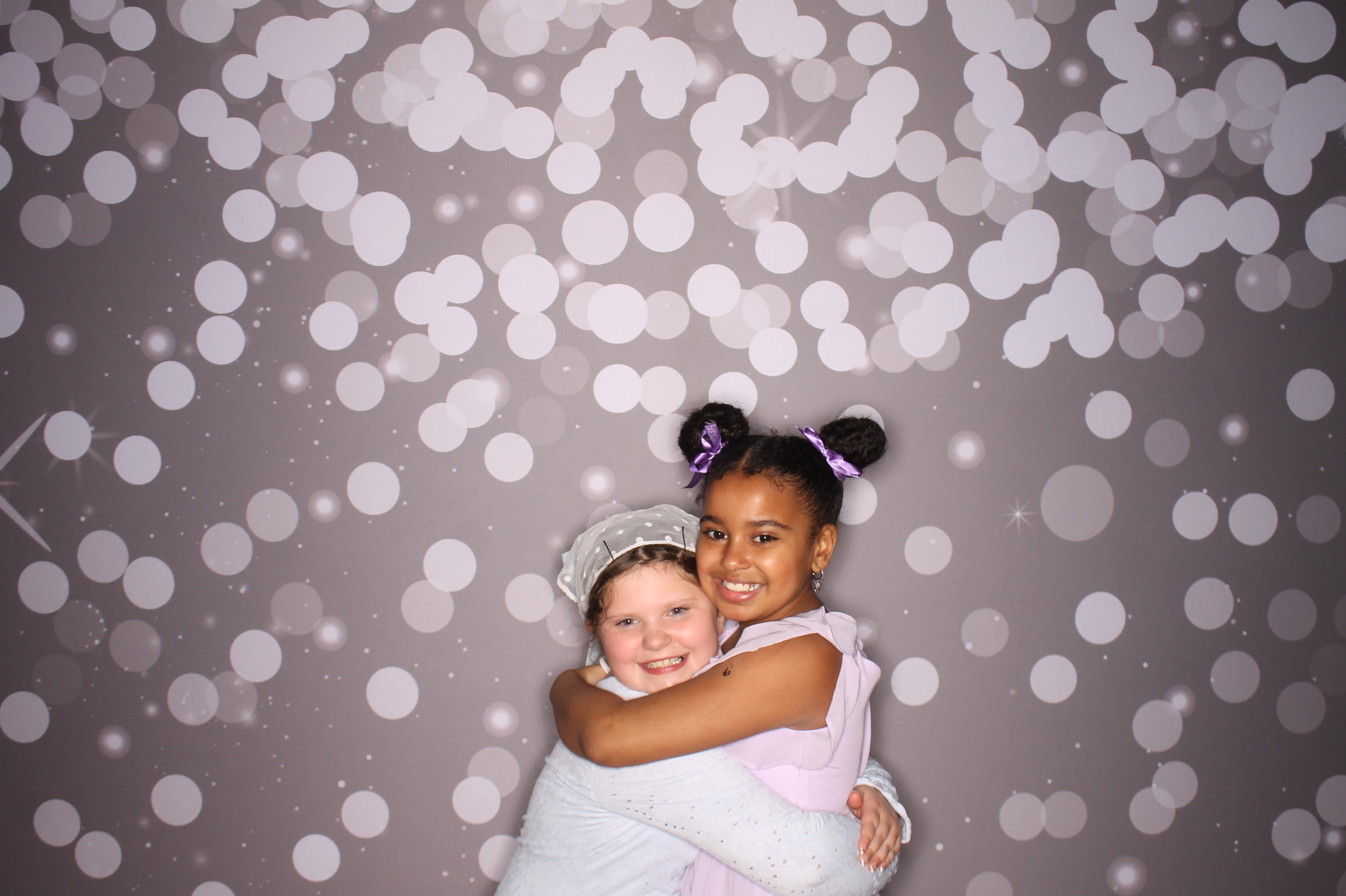 Brookwood Enchanted Father/Daughter Dance | View more photos from the event at gallery.photoboothcincy.com/u/PhotoBoothCincy/Brookwood-Enchanted-FatherDaughter-Dance