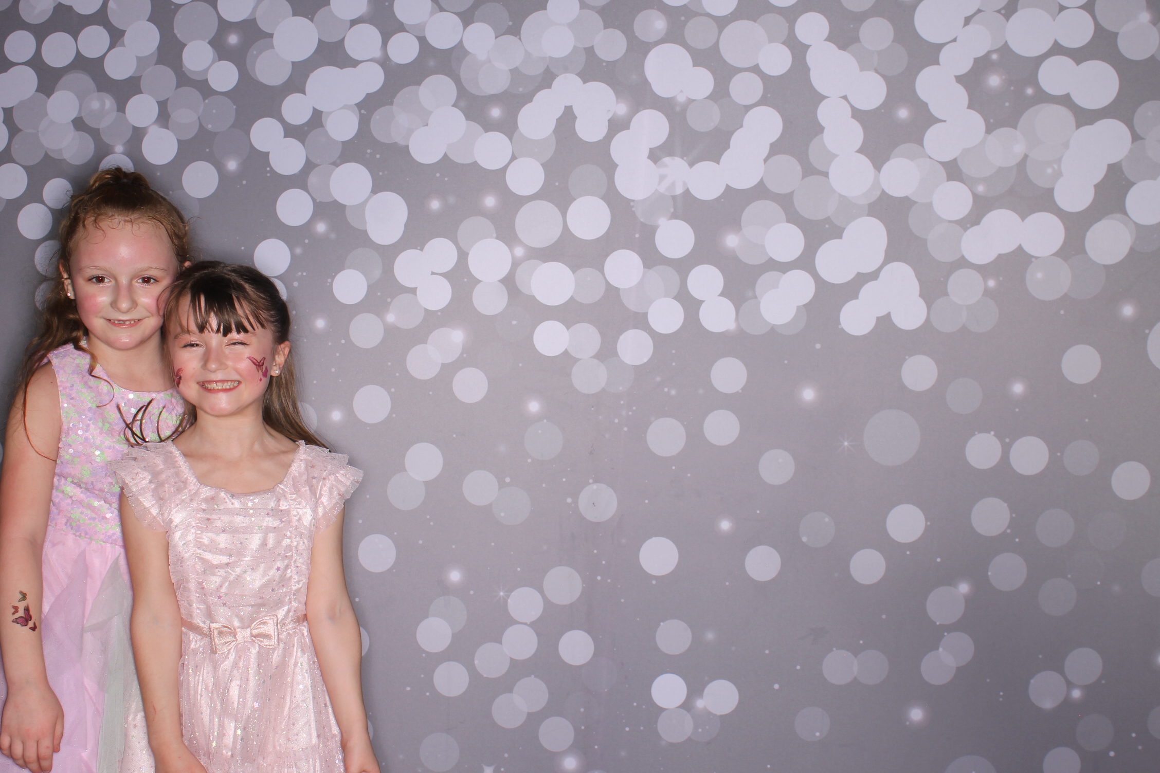 Brookwood Enchanted Father/Daughter Dance | View more photos from the event at gallery.photoboothcincy.com/u/PhotoBoothCincy/Brookwood-Enchanted-FatherDaughter-Dance