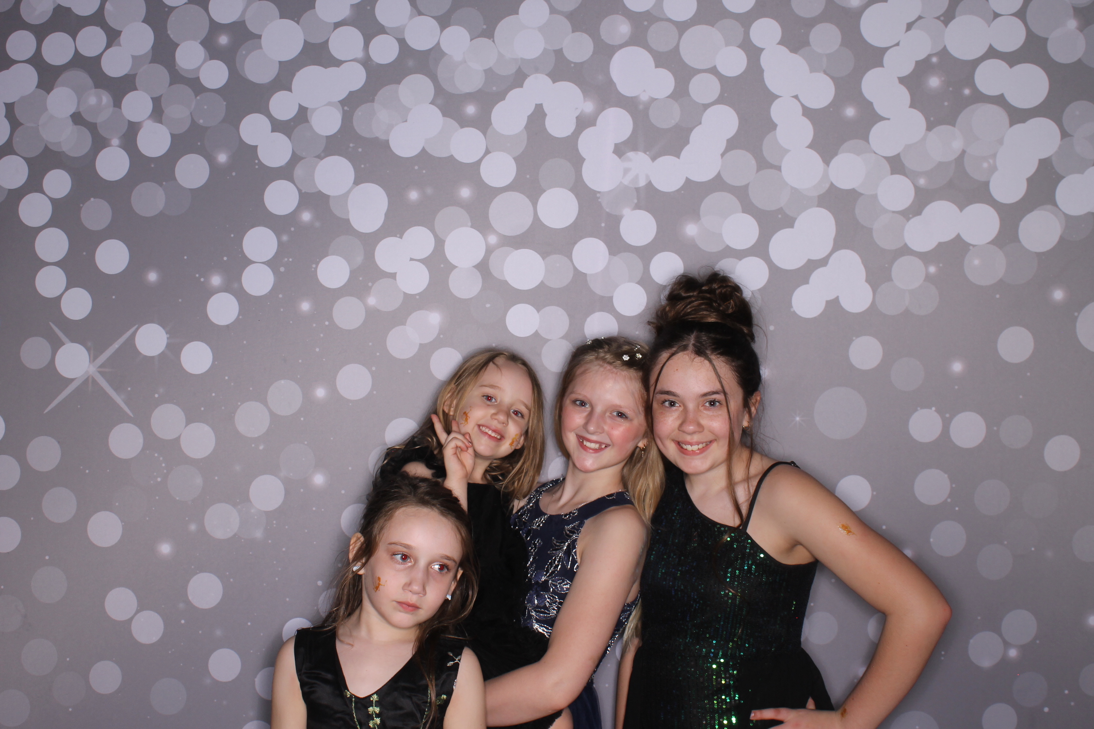 Brookwood Enchanted Father/Daughter Dance | View more photos from the event at gallery.photoboothcincy.com/u/PhotoBoothCincy/Brookwood-Enchanted-FatherDaughter-Dance