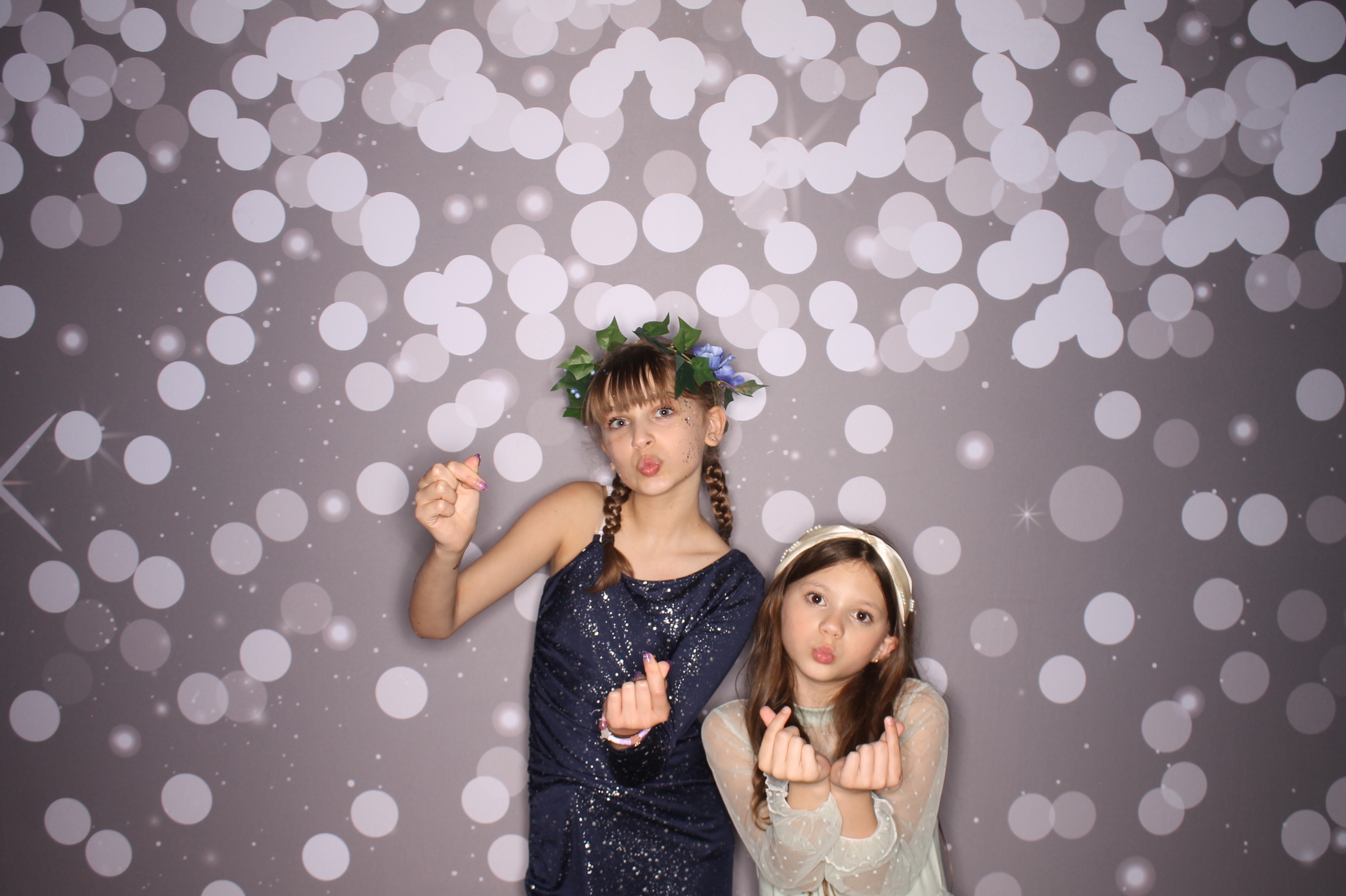 Brookwood Enchanted Father/Daughter Dance | View more photos from the event at gallery.photoboothcincy.com/u/PhotoBoothCincy/Brookwood-Enchanted-FatherDaughter-Dance