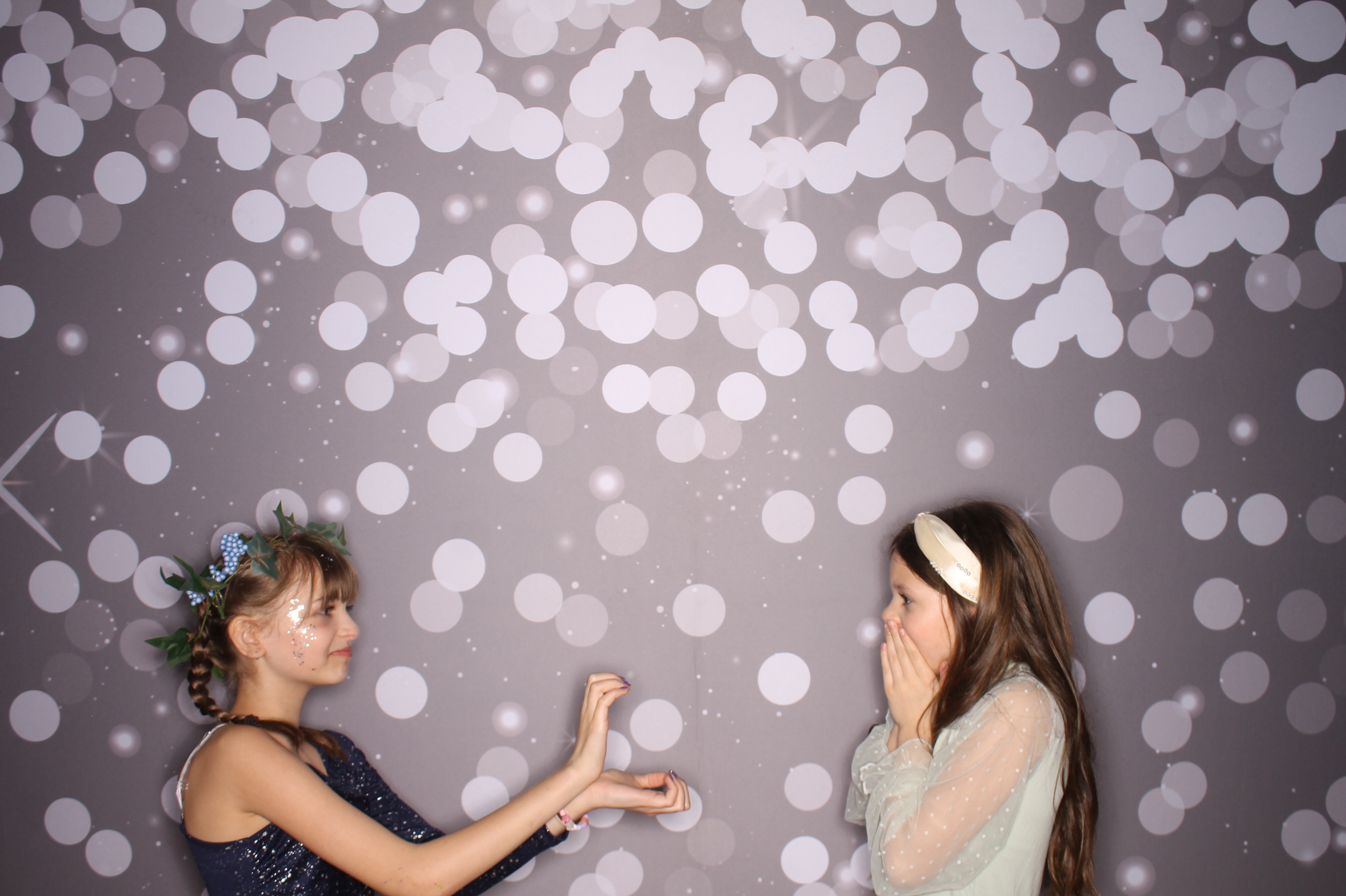 Brookwood Enchanted Father/Daughter Dance | View more photos from the event at gallery.photoboothcincy.com/u/PhotoBoothCincy/Brookwood-Enchanted-FatherDaughter-Dance