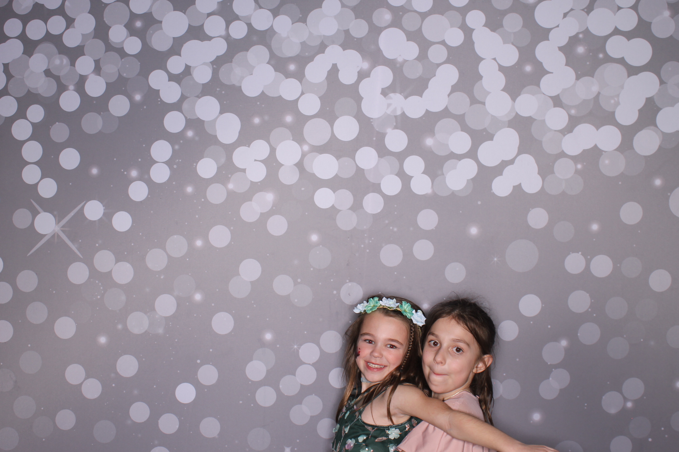 Brookwood Enchanted Father/Daughter Dance | View more photos from the event at gallery.photoboothcincy.com/u/PhotoBoothCincy/Brookwood-Enchanted-FatherDaughter-Dance