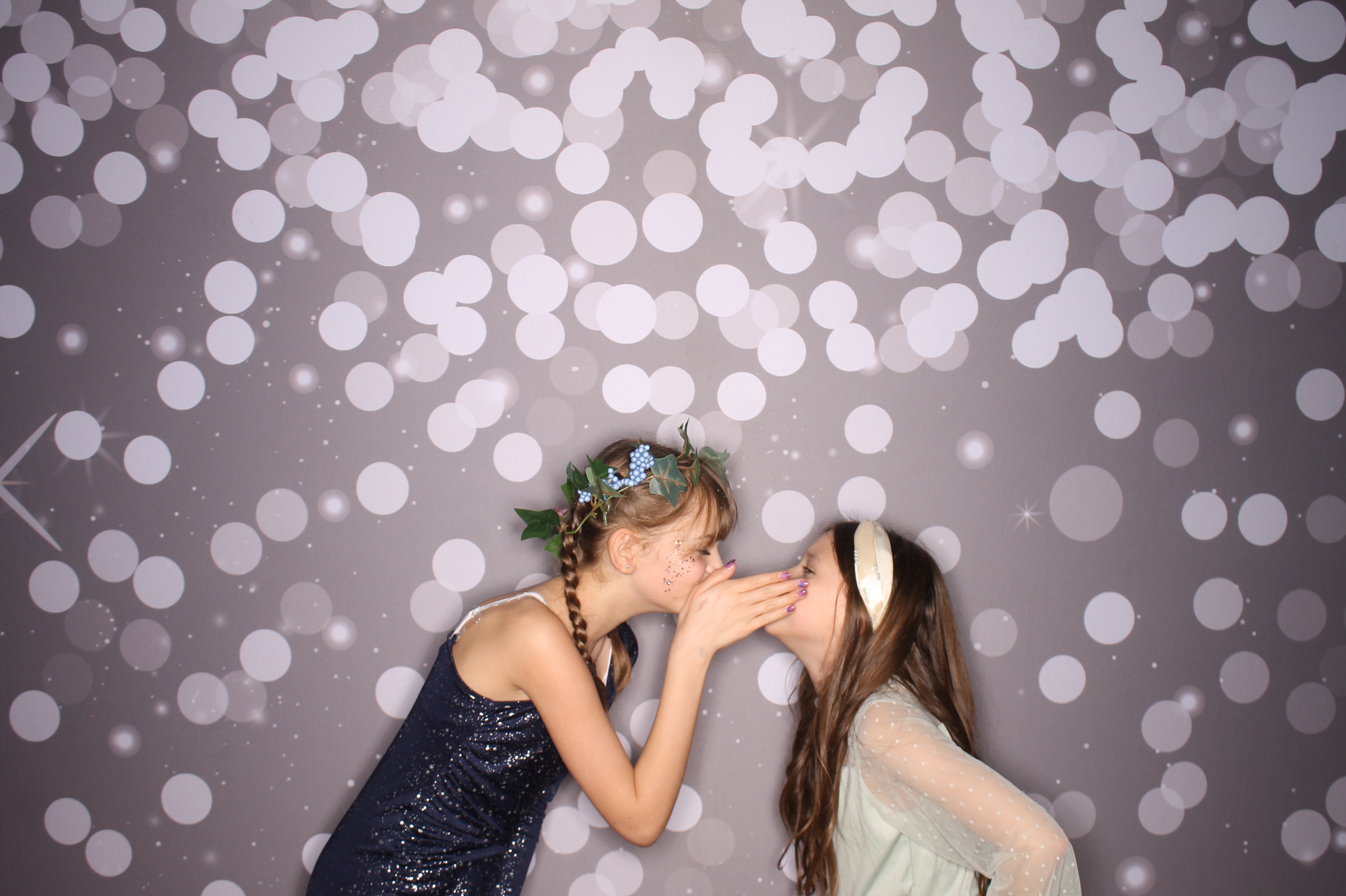 Brookwood Enchanted Father/Daughter Dance | View more photos from the event at gallery.photoboothcincy.com/u/PhotoBoothCincy/Brookwood-Enchanted-FatherDaughter-Dance