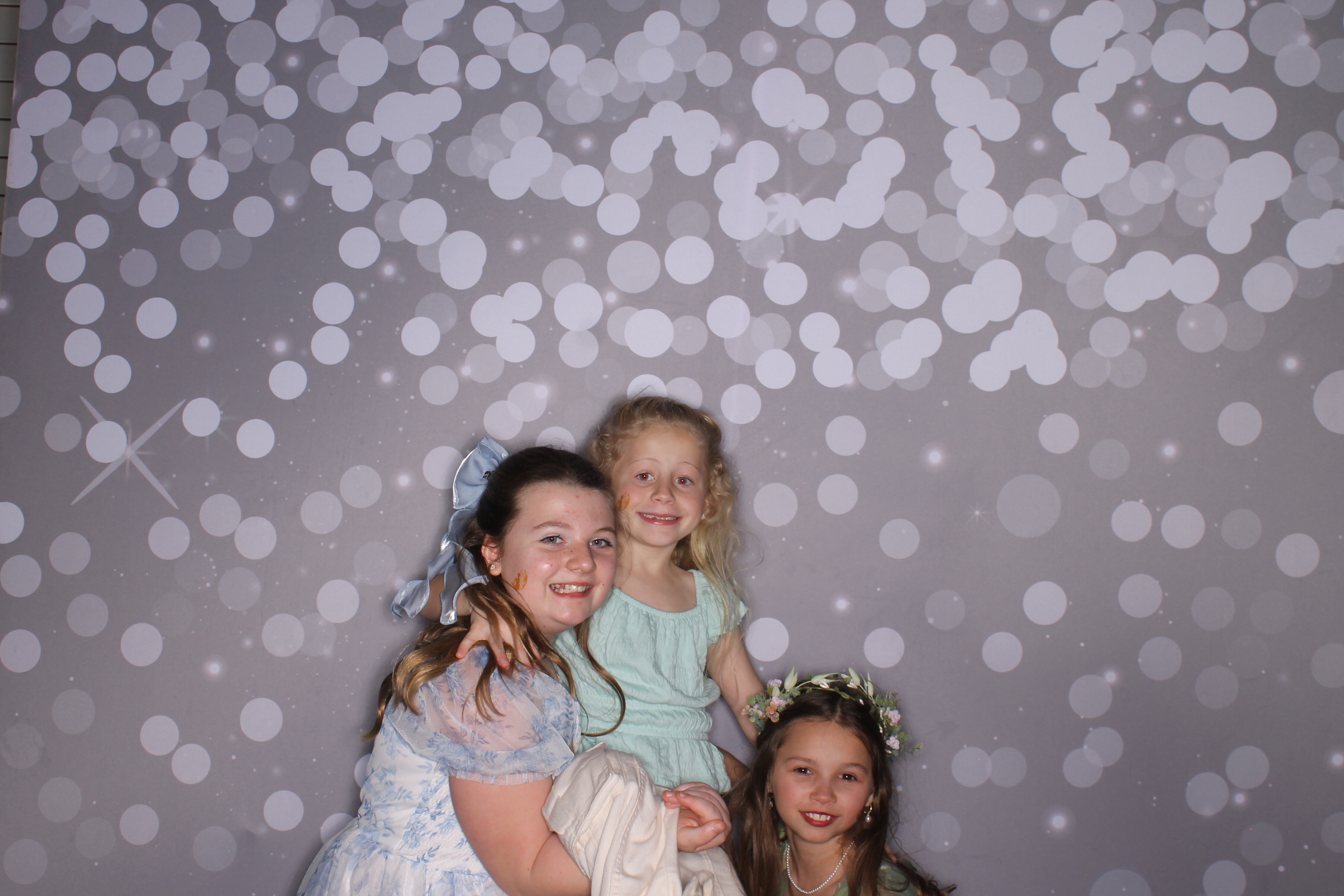 Brookwood Enchanted Father/Daughter Dance | View more photos from the event at gallery.photoboothcincy.com/u/PhotoBoothCincy/Brookwood-Enchanted-FatherDaughter-Dance