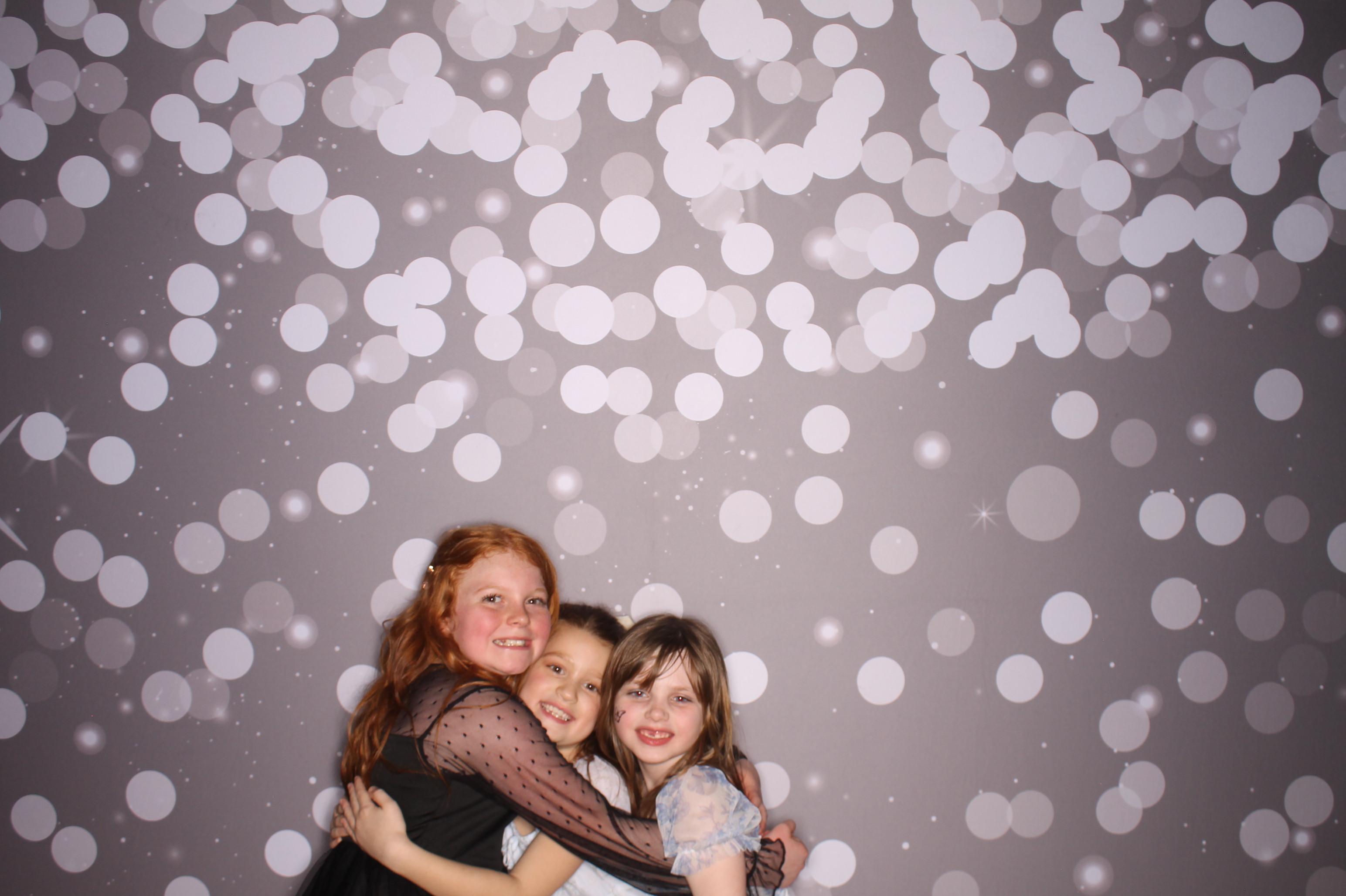 Brookwood Enchanted Father/Daughter Dance | View more photos from the event at gallery.photoboothcincy.com/u/PhotoBoothCincy/Brookwood-Enchanted-FatherDaughter-Dance