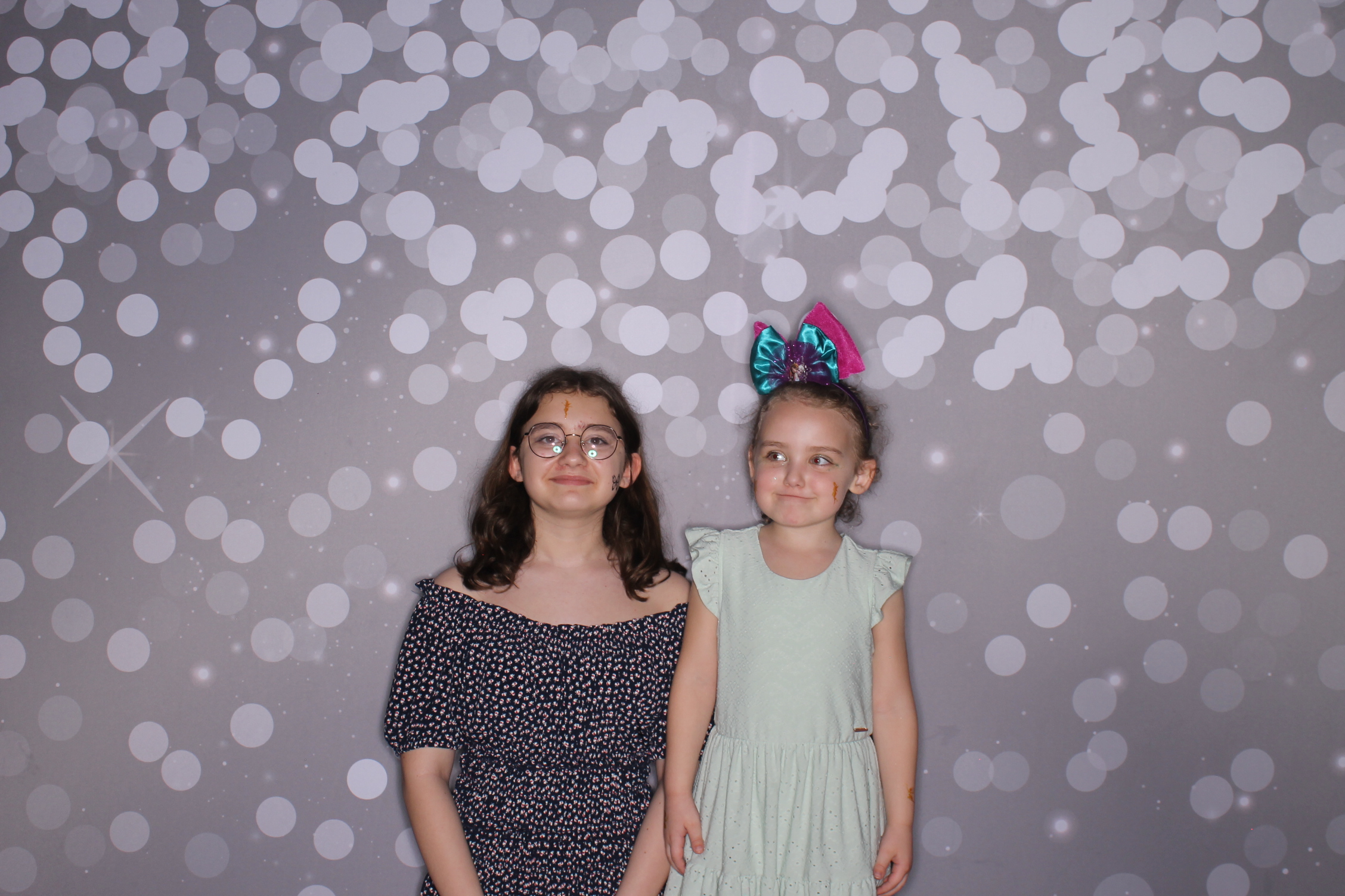 Brookwood Enchanted Father/Daughter Dance | View more photos from the event at gallery.photoboothcincy.com/u/PhotoBoothCincy/Brookwood-Enchanted-FatherDaughter-Dance