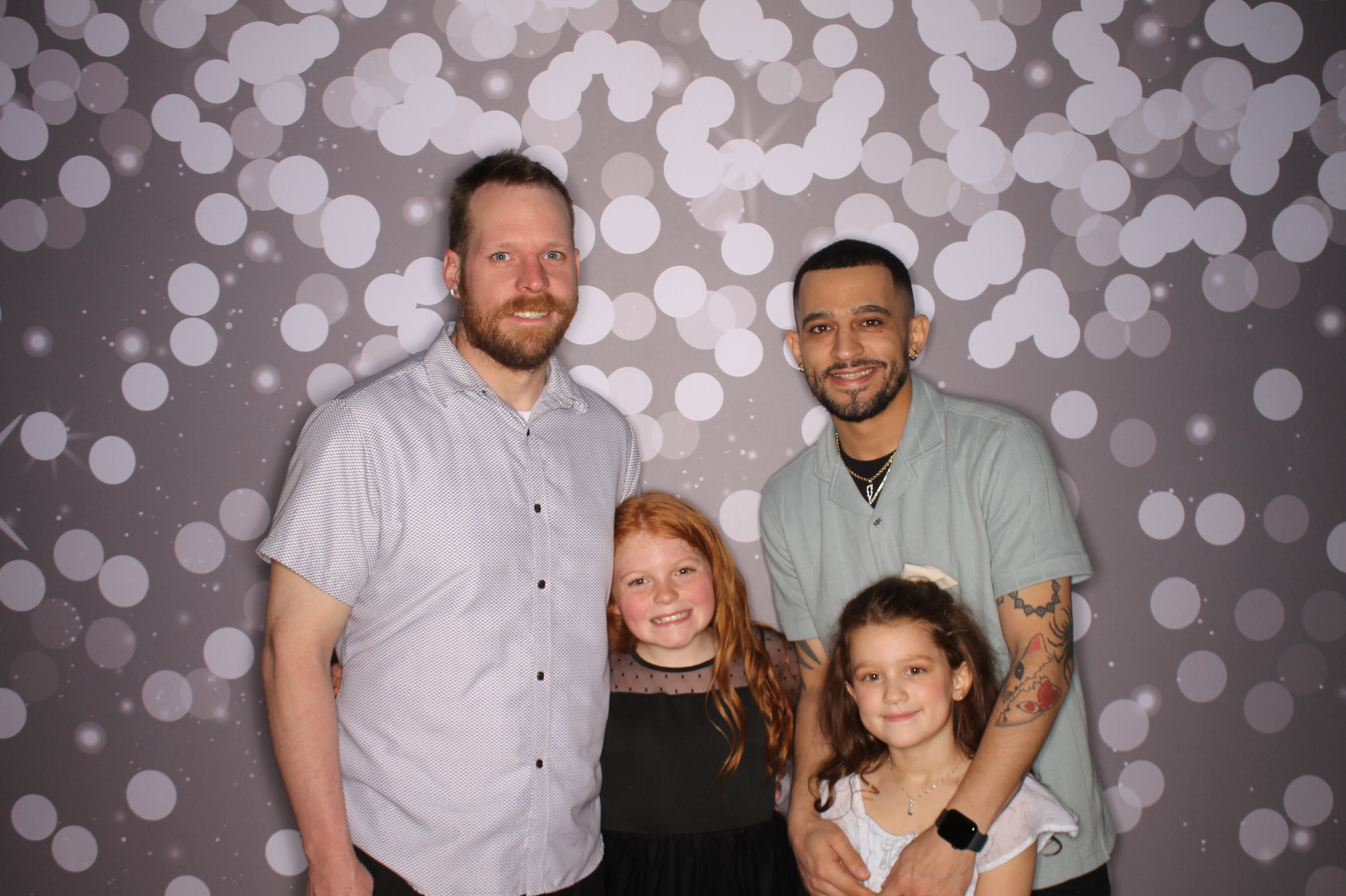Brookwood Enchanted Father/Daughter Dance | View more photos from the event at gallery.photoboothcincy.com/u/PhotoBoothCincy/Brookwood-Enchanted-FatherDaughter-Dance