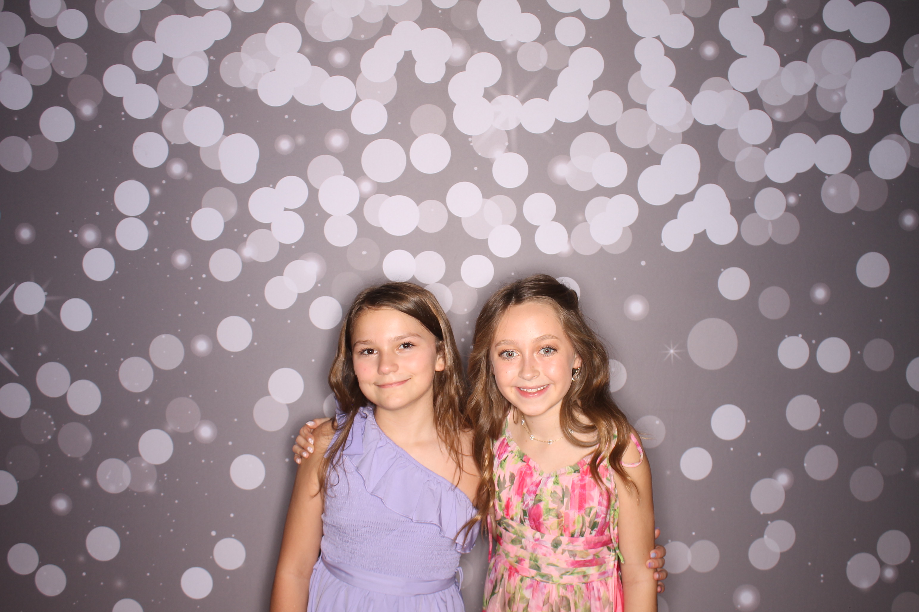 Brookwood Enchanted Father/Daughter Dance | View more photos from the event at gallery.photoboothcincy.com/u/PhotoBoothCincy/Brookwood-Enchanted-FatherDaughter-Dance