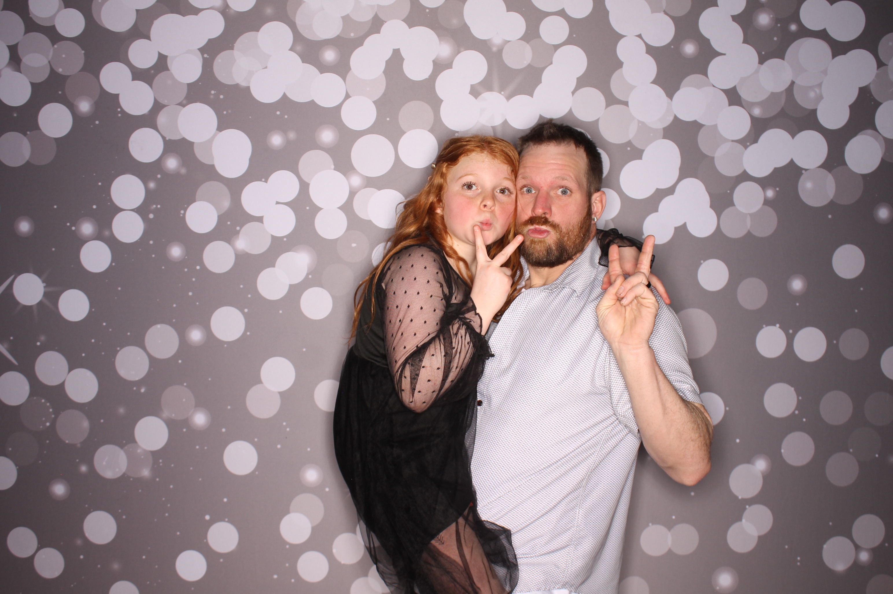 Brookwood Enchanted Father/Daughter Dance | View more photos from the event at gallery.photoboothcincy.com/u/PhotoBoothCincy/Brookwood-Enchanted-FatherDaughter-Dance