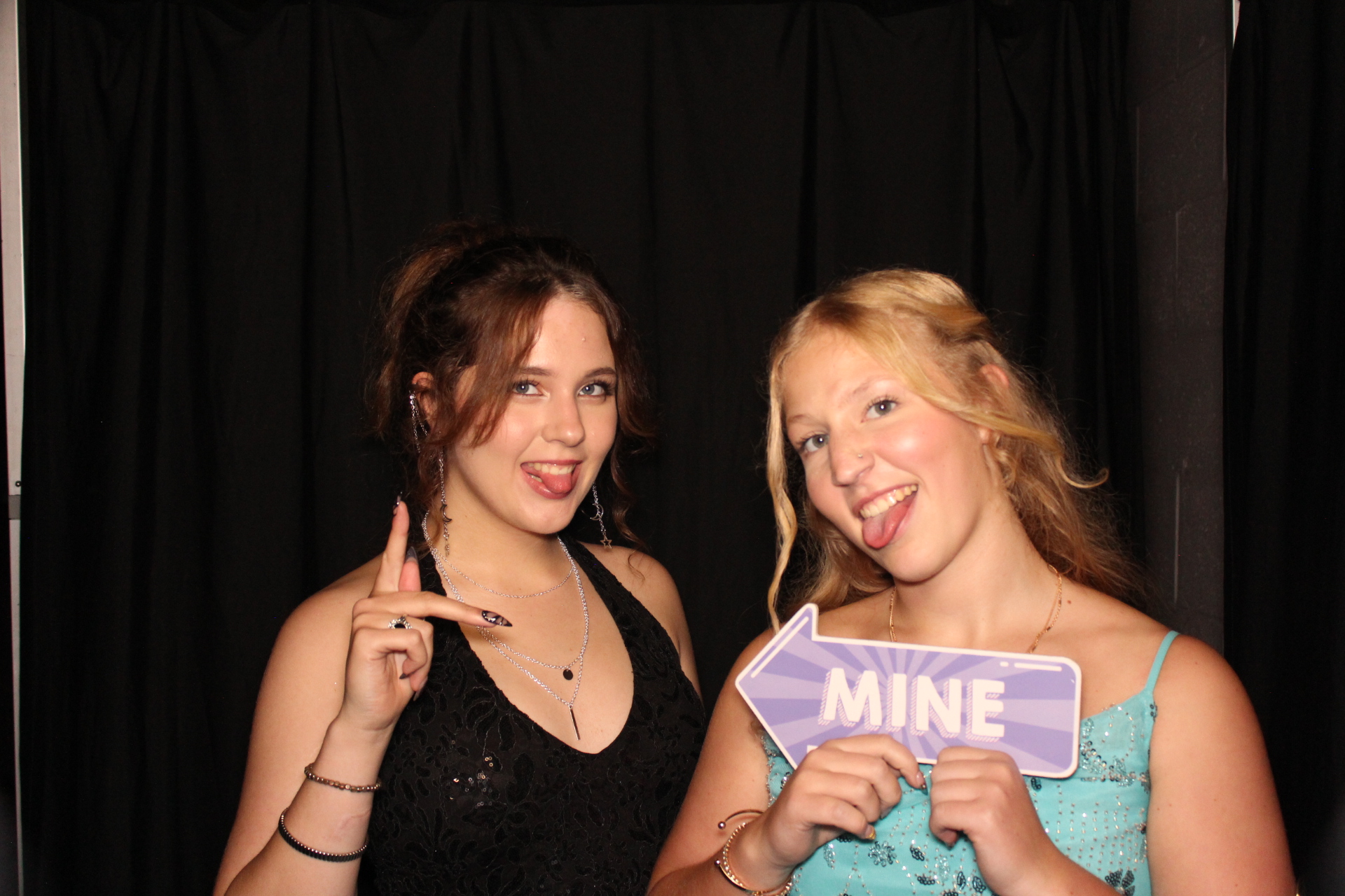 CCS Homecomming | View more photos from the event at gallery.photoboothcincy.com/u/PhotoBoothCincy/CCS-Homecomming