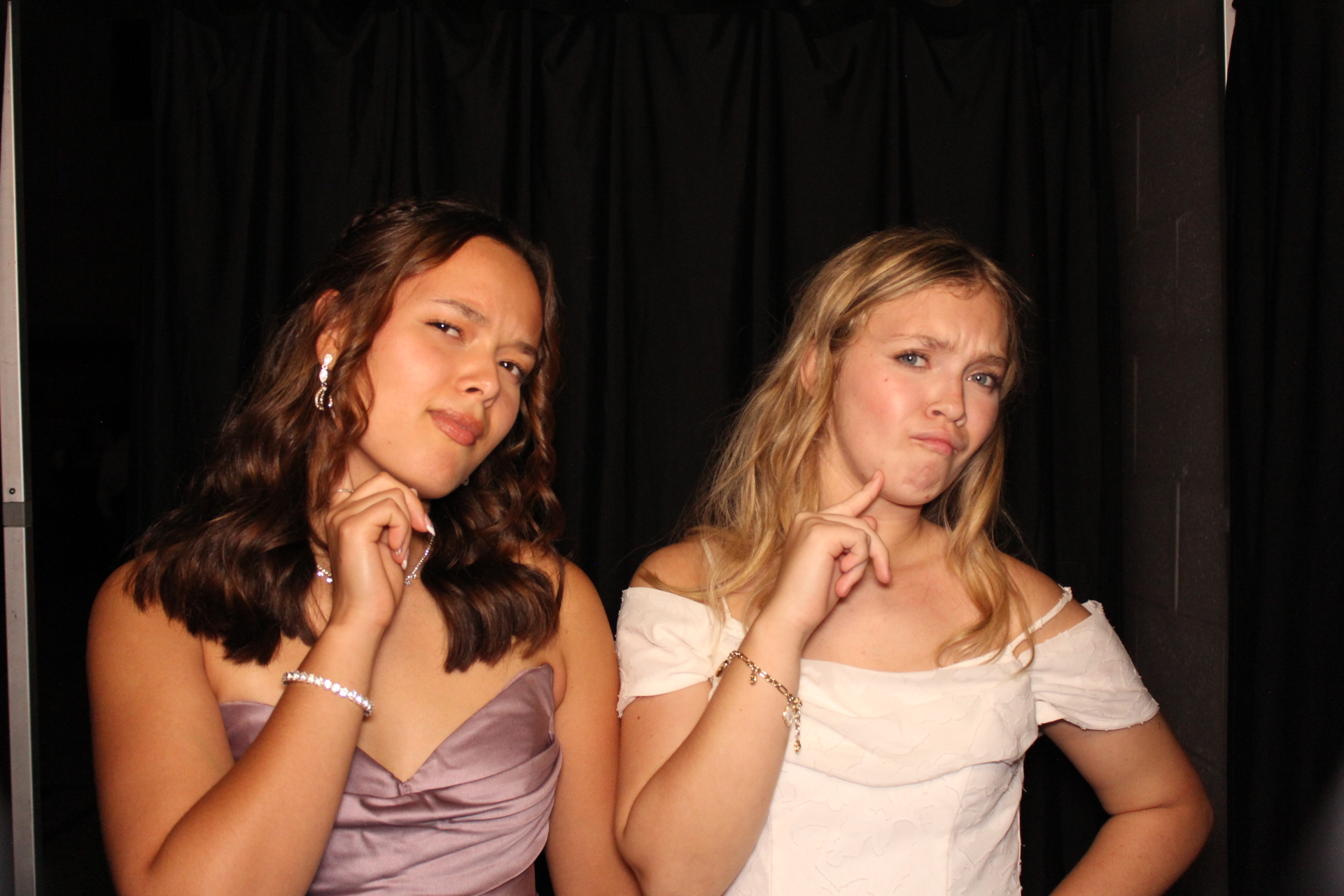 CCS Homecomming | View more photos from the event at gallery.photoboothcincy.com/u/PhotoBoothCincy/CCS-Homecomming