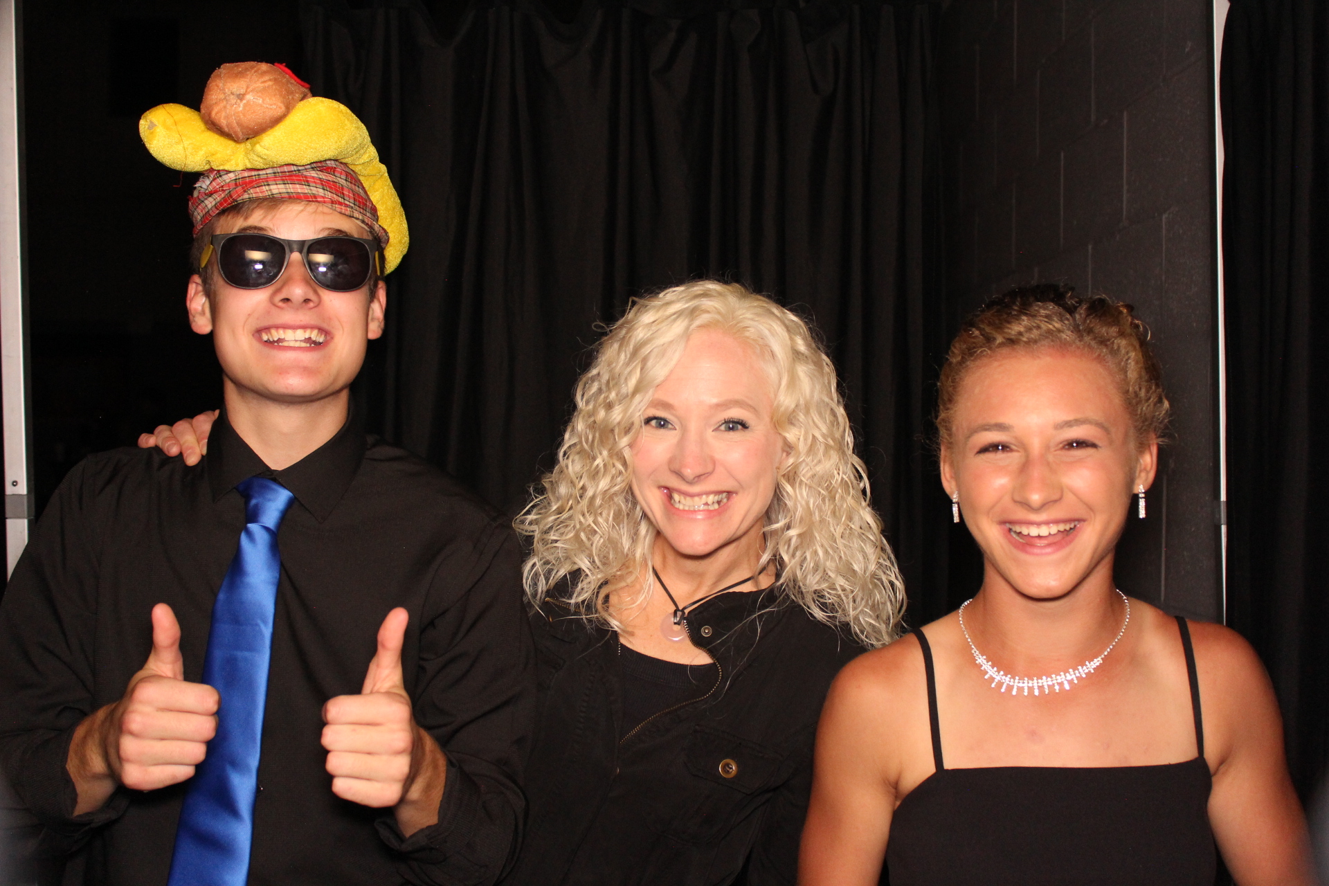 CCS Homecomming | View more photos from the event at gallery.photoboothcincy.com/u/PhotoBoothCincy/CCS-Homecomming