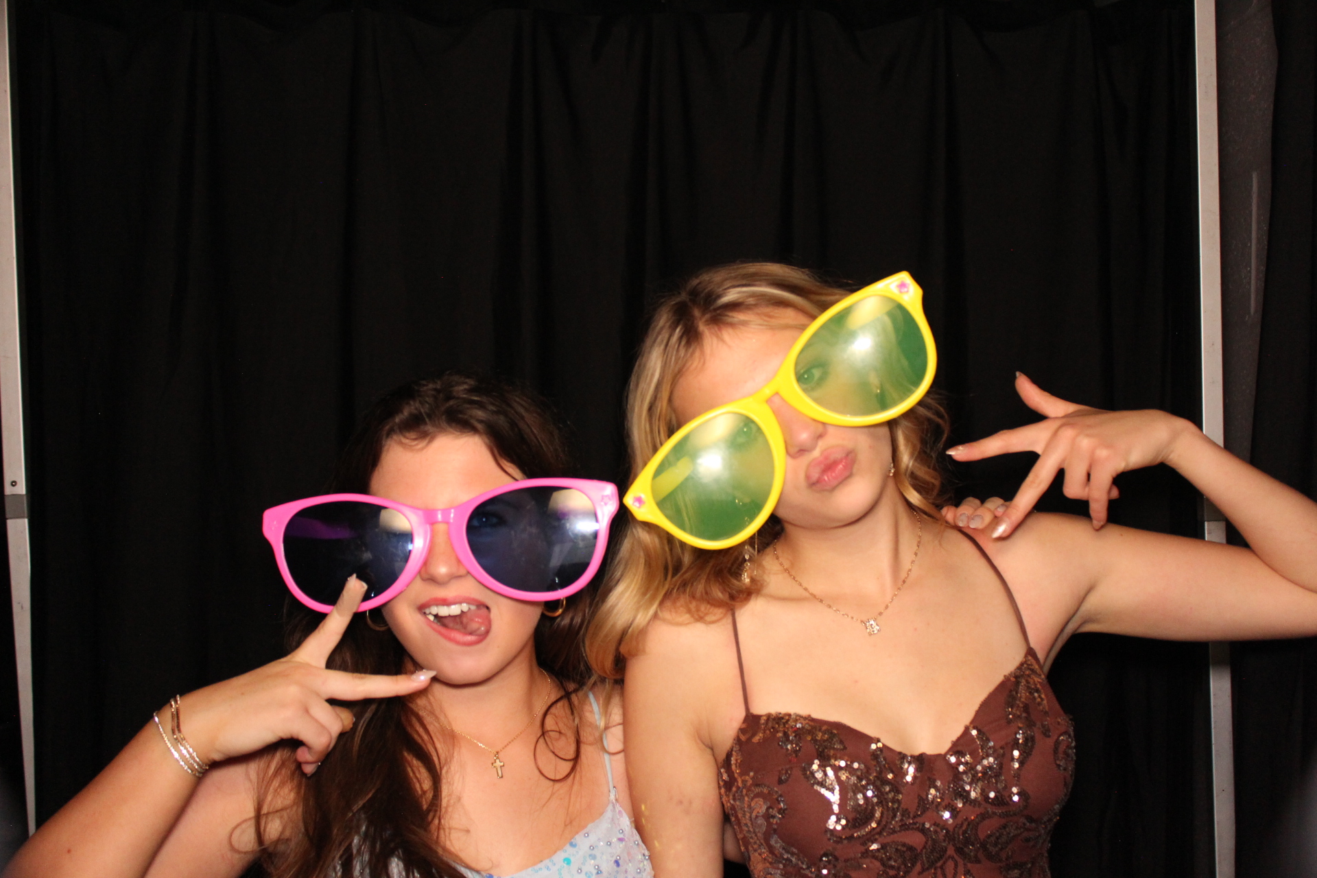 CCS Homecomming | View more photos from the event at gallery.photoboothcincy.com/u/PhotoBoothCincy/CCS-Homecomming