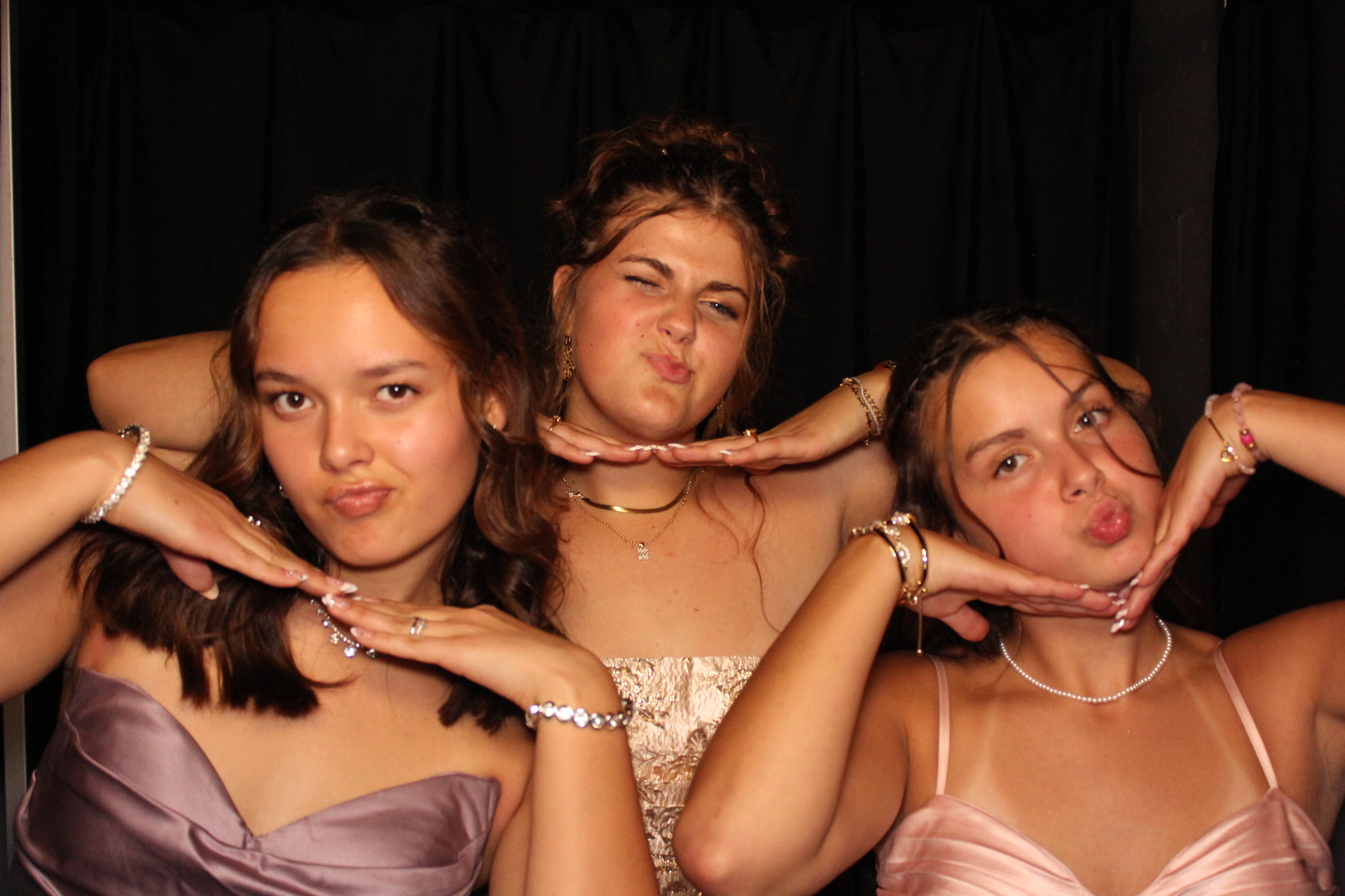 CCS Homecomming | View more photos from the event at gallery.photoboothcincy.com/u/PhotoBoothCincy/CCS-Homecomming