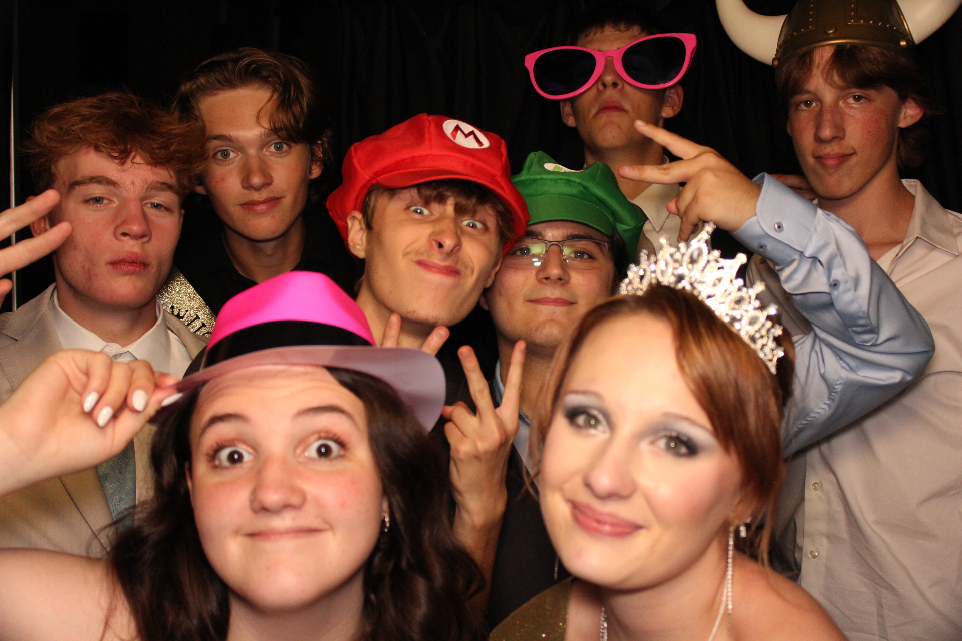 CCS Homecomming | View more photos from the event at gallery.photoboothcincy.com/u/PhotoBoothCincy/CCS-Homecomming