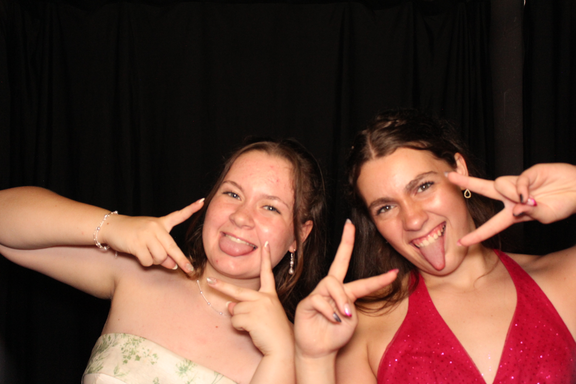 CCS Homecomming | View more photos from the event at gallery.photoboothcincy.com/u/PhotoBoothCincy/CCS-Homecomming