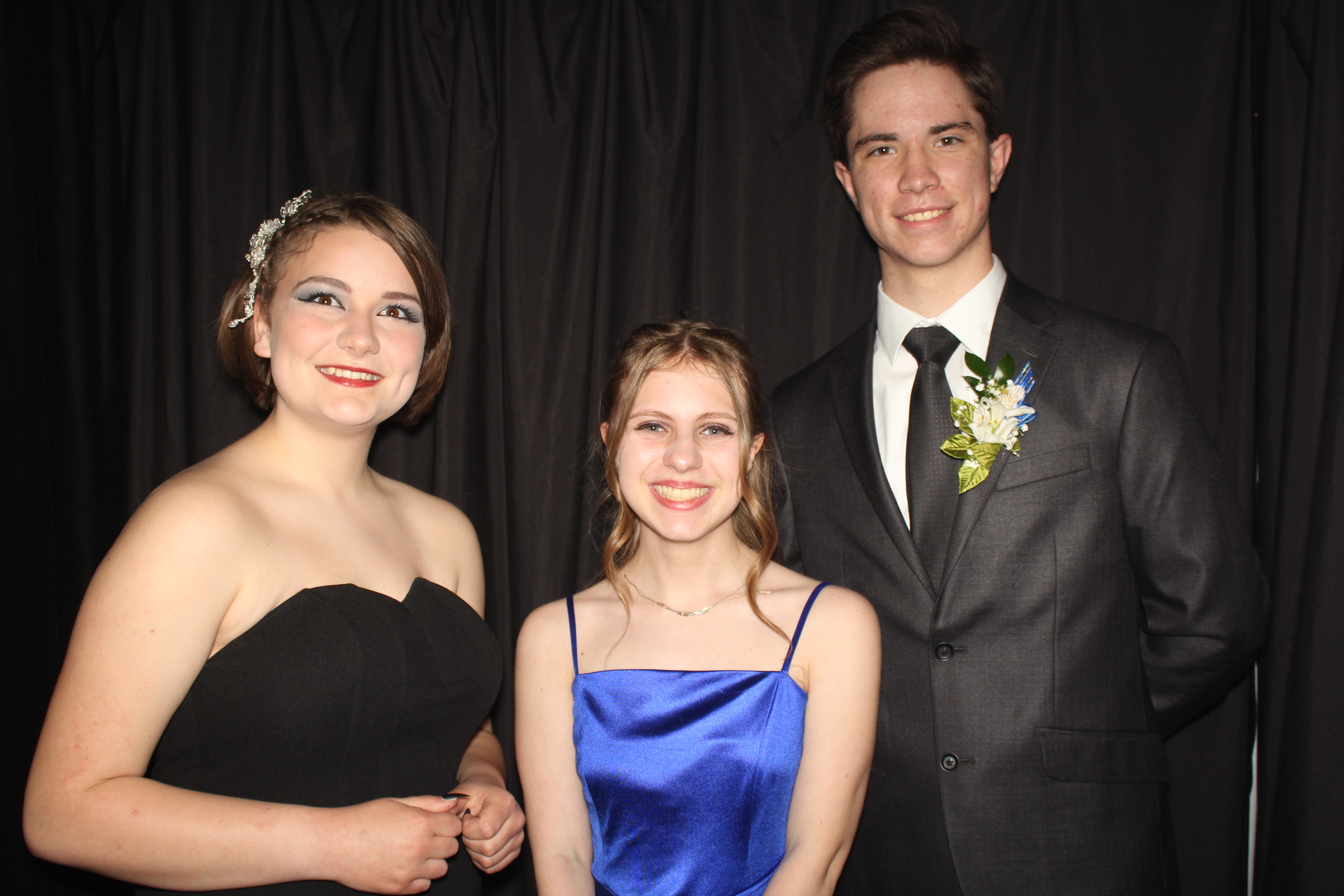CHESS Prom | View more photos from the event at gallery.photoboothcincy.com/u/PhotoBoothCincy/CHESS-Prom