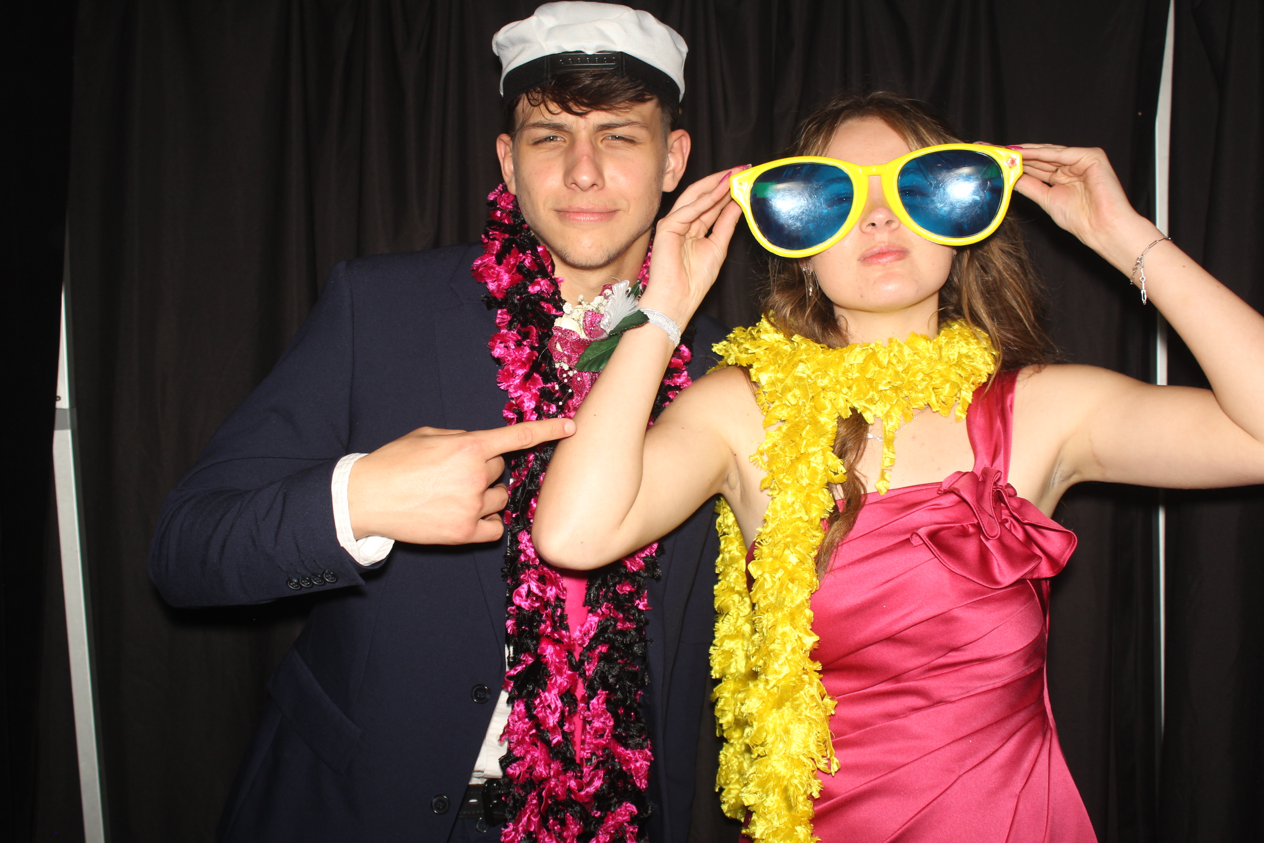 CHESS Prom | View more photos from the event at gallery.photoboothcincy.com/u/PhotoBoothCincy/CHESS-Prom