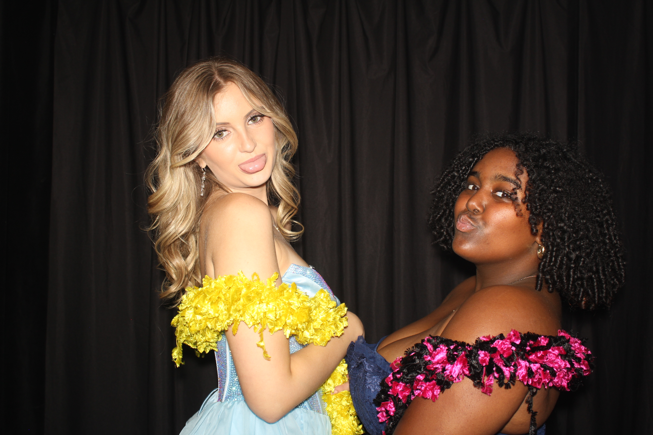CHESS Prom | View more photos from the event at gallery.photoboothcincy.com/u/PhotoBoothCincy/CHESS-Prom