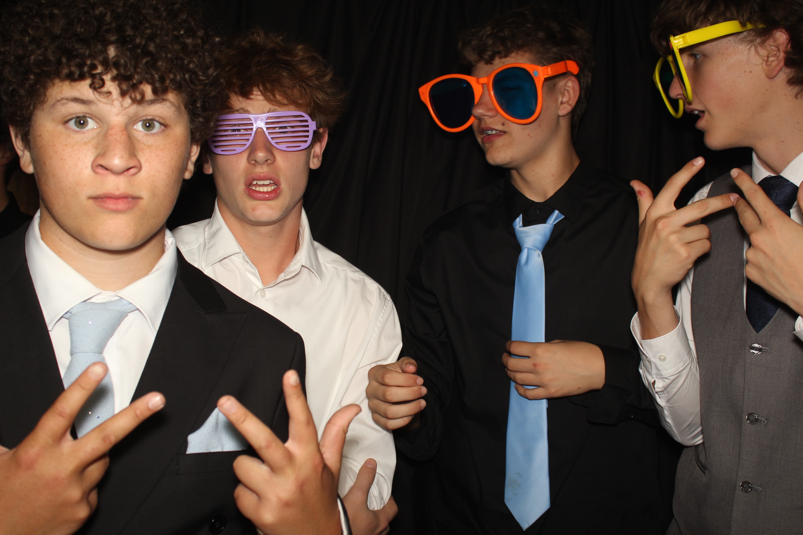 CHESS Prom | View more photos from the event at gallery.photoboothcincy.com/u/PhotoBoothCincy/CHESS-Prom