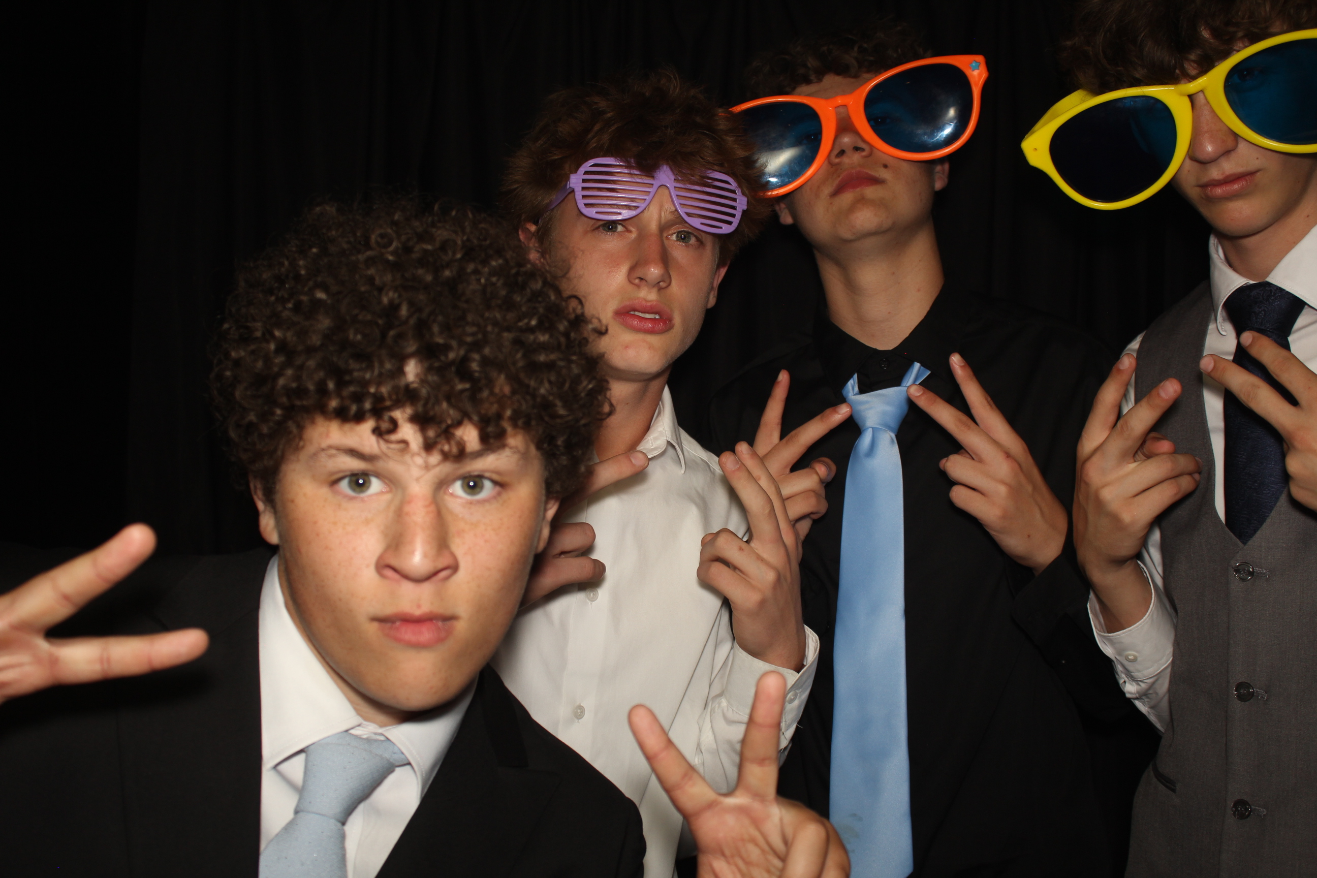 CHESS Prom | View more photos from the event at gallery.photoboothcincy.com/u/PhotoBoothCincy/CHESS-Prom