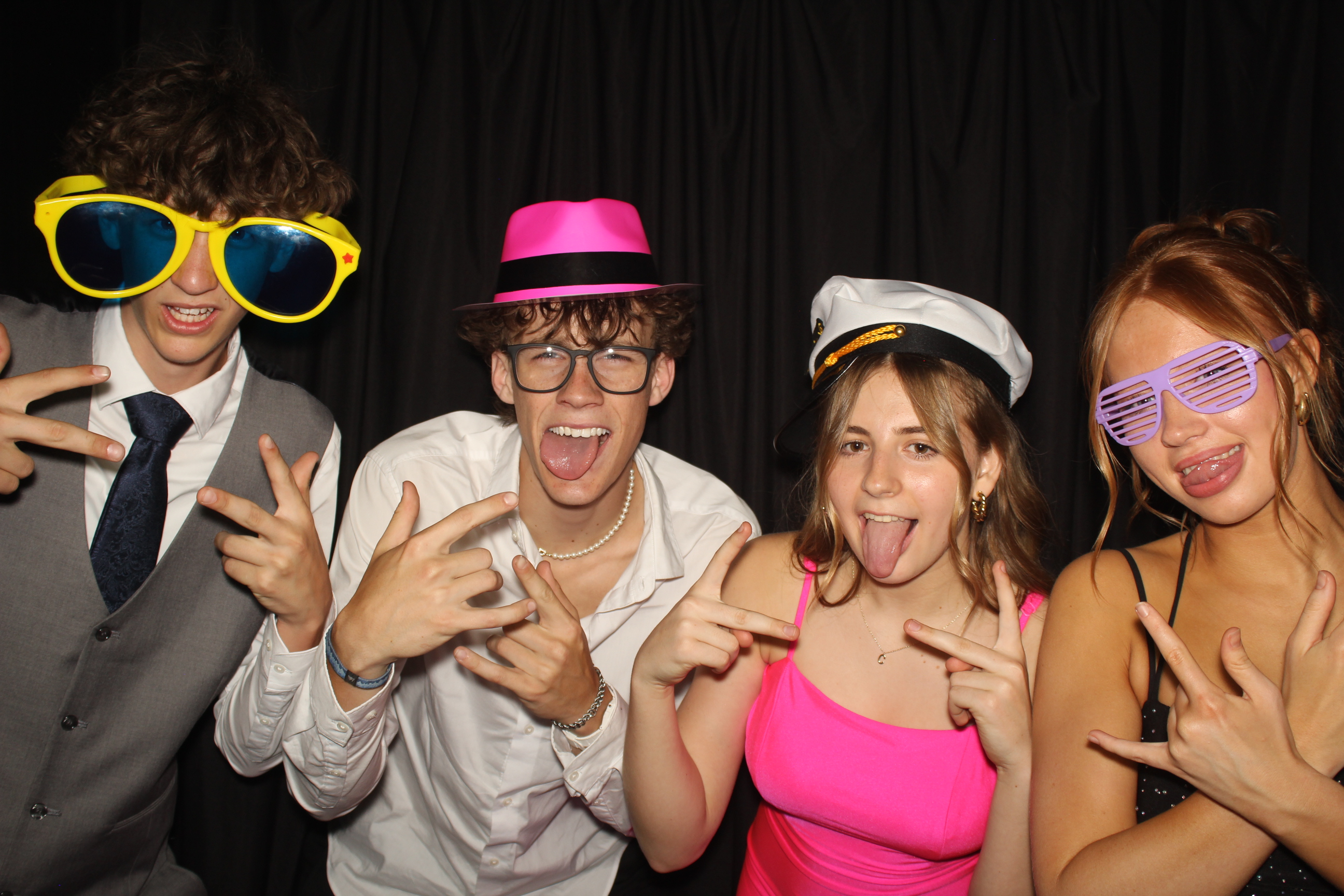 CHESS Prom | View more photos from the event at gallery.photoboothcincy.com/u/PhotoBoothCincy/CHESS-Prom