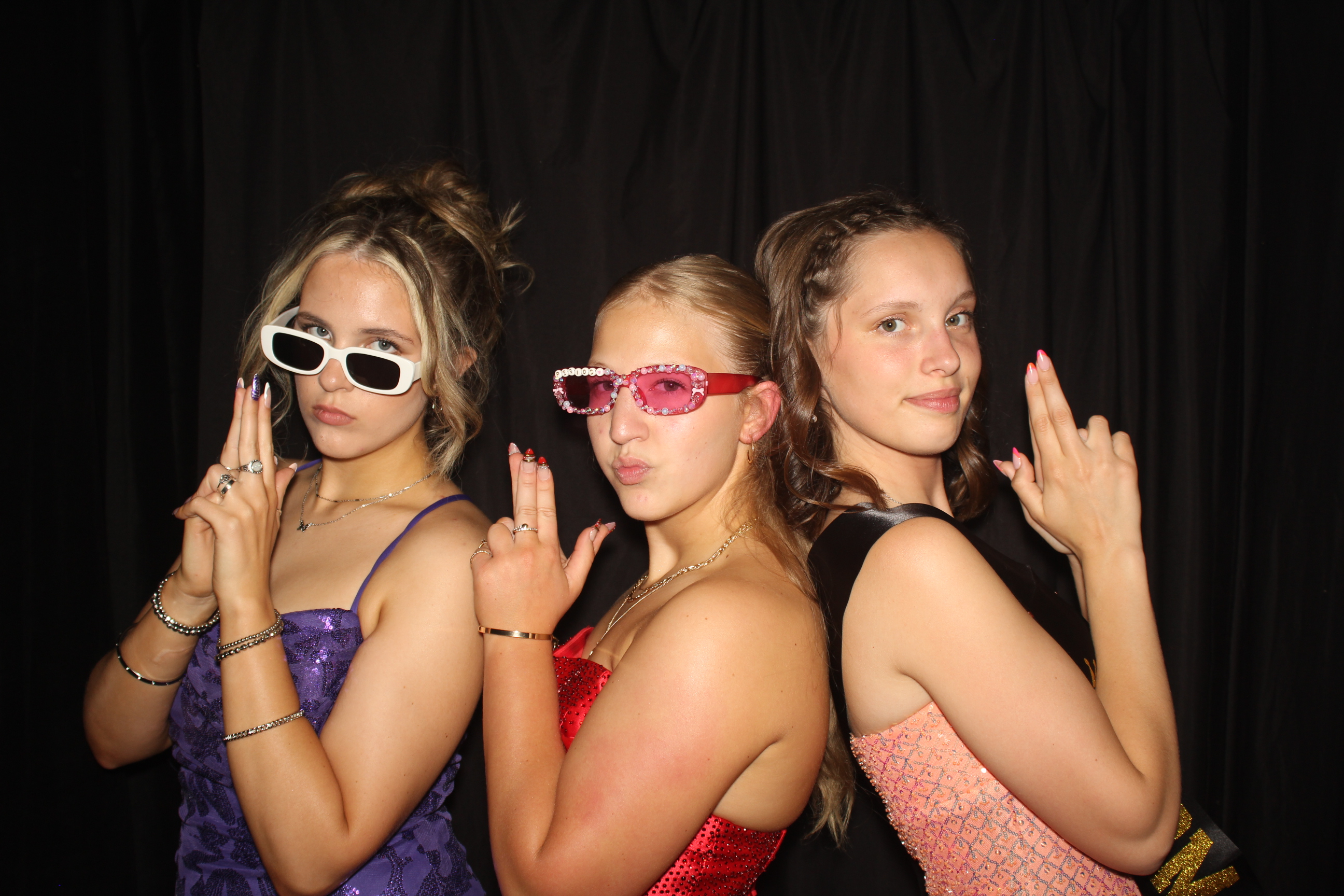 CHESS Prom | View more photos from the event at gallery.photoboothcincy.com/u/PhotoBoothCincy/CHESS-Prom