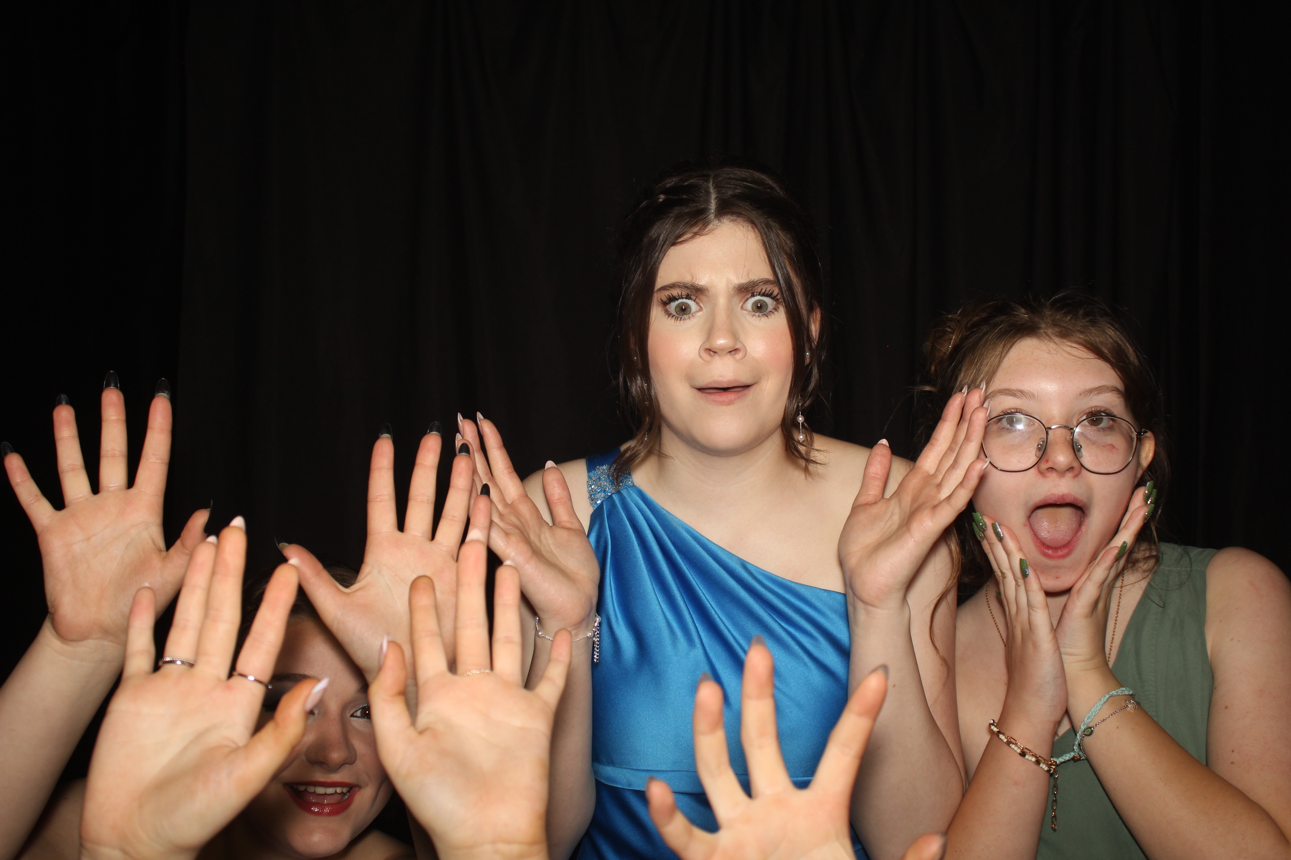 CHESS Prom | View more photos from the event at gallery.photoboothcincy.com/u/PhotoBoothCincy/CHESS-Prom