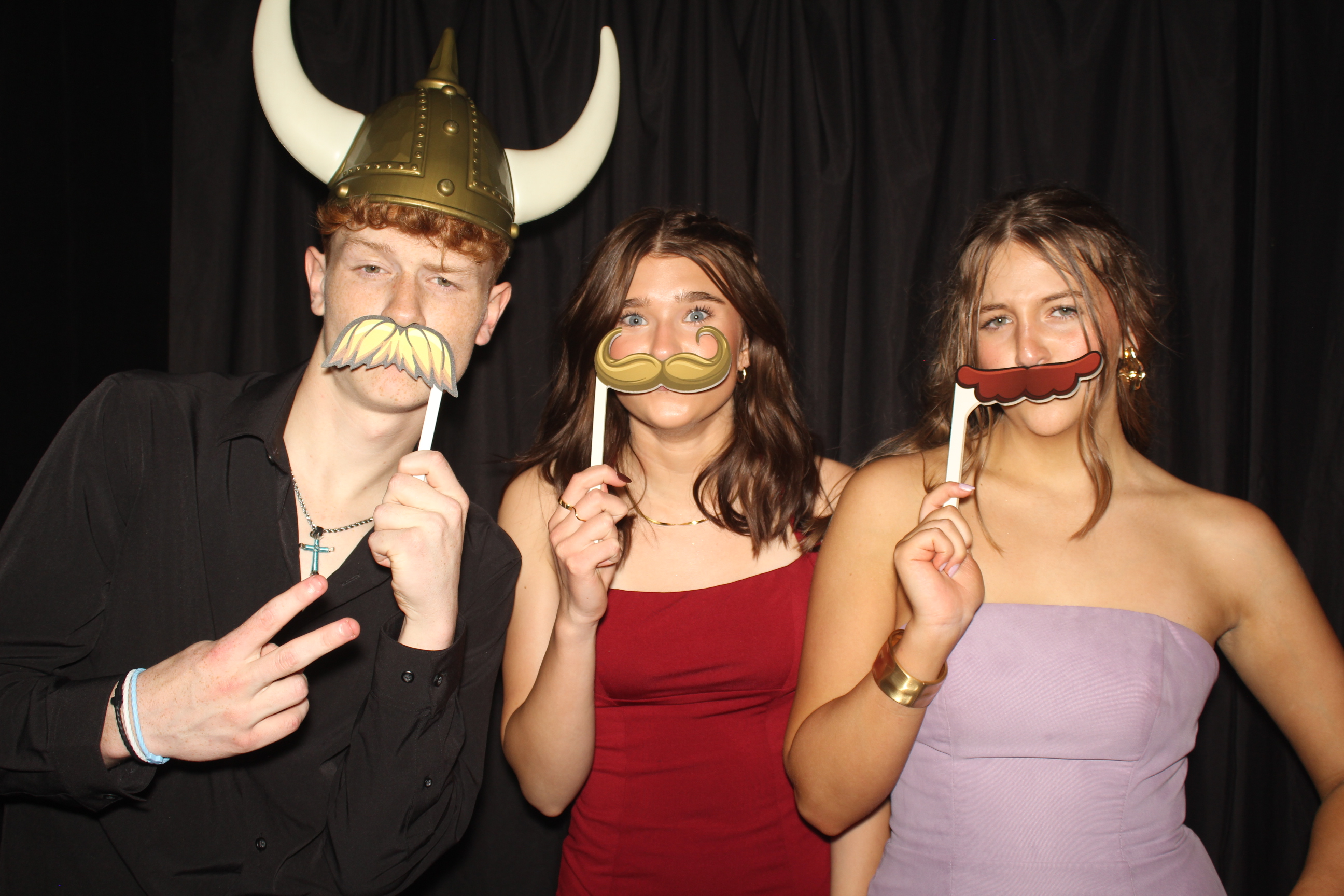 CHESS Prom | View more photos from the event at gallery.photoboothcincy.com/u/PhotoBoothCincy/CHESS-Prom