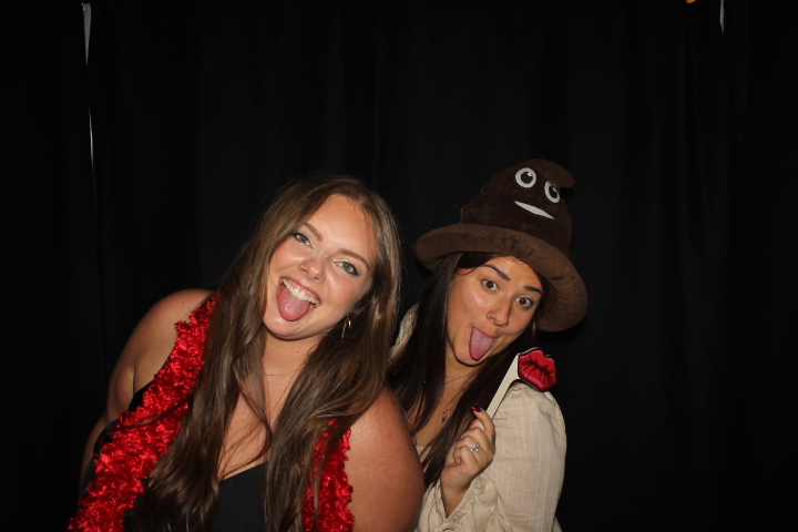 Cara & Michael Wedding | View more photos from the event at gallery.photoboothcincy.com/u/PhotoBoothCincy/Cara-Michael-Wedding