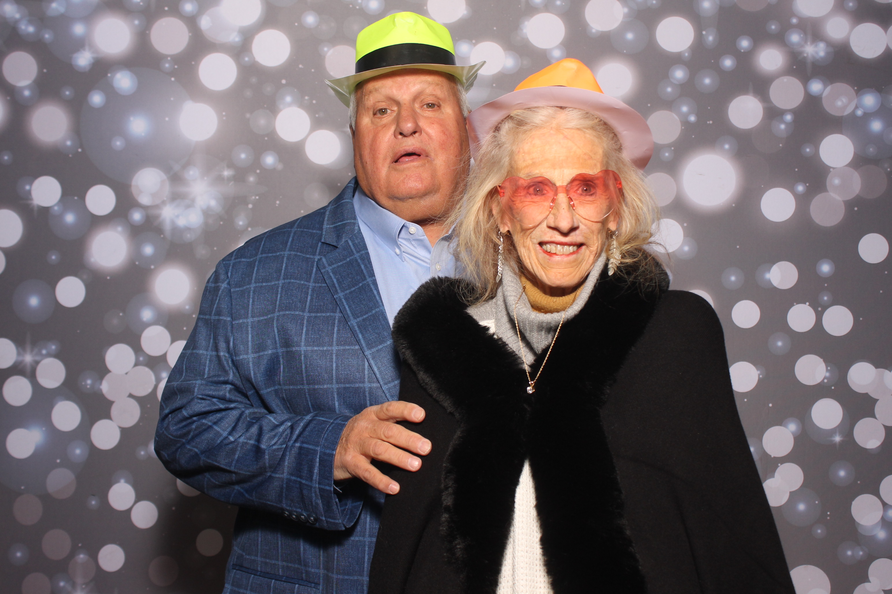 Carol's 60th | View more photos from the event at gallery.photoboothcincy.com/u/PhotoBoothCincy/Carols-60th