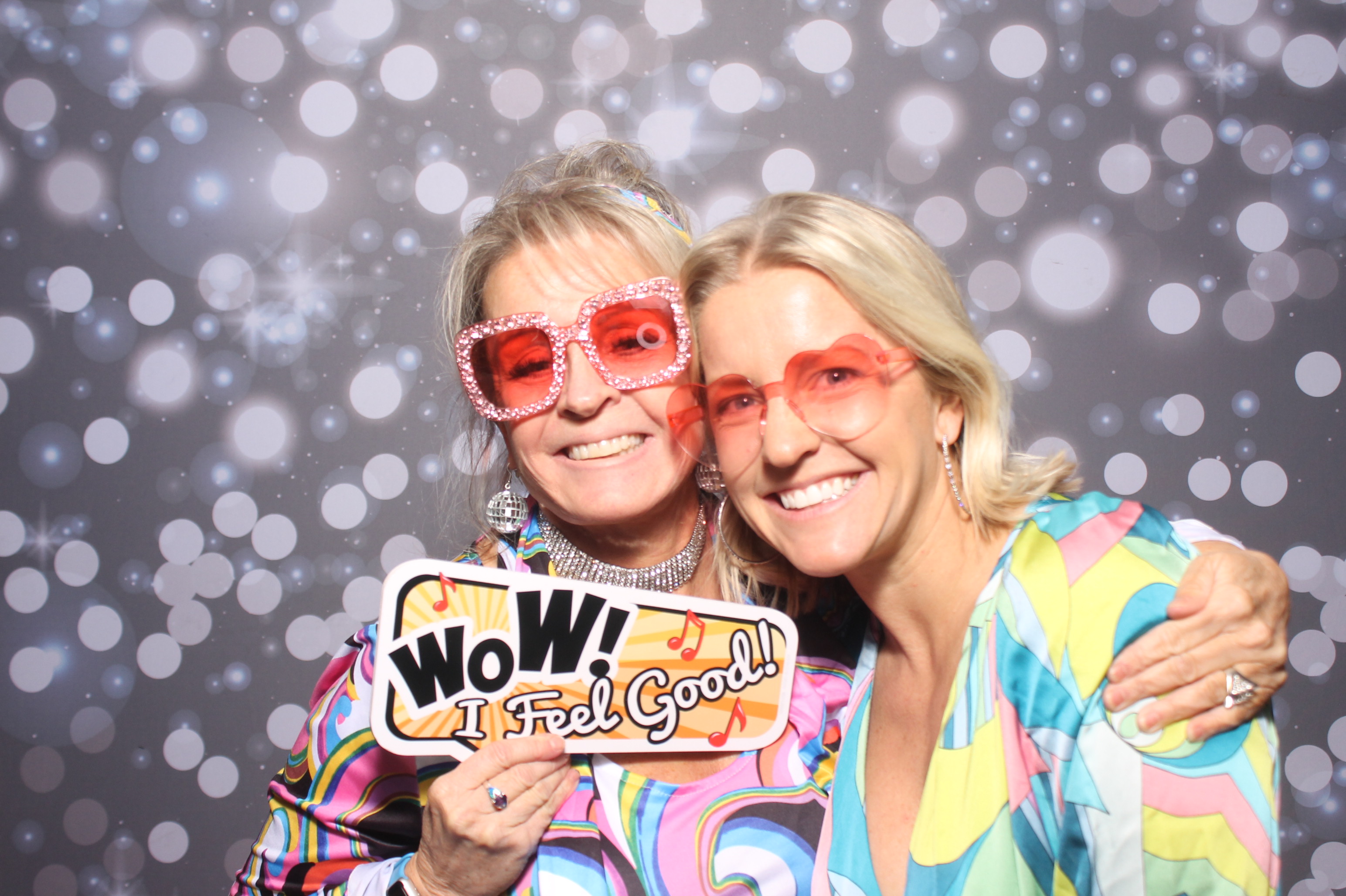 Carol's 60th | View more photos from the event at gallery.photoboothcincy.com/u/PhotoBoothCincy/Carols-60th
