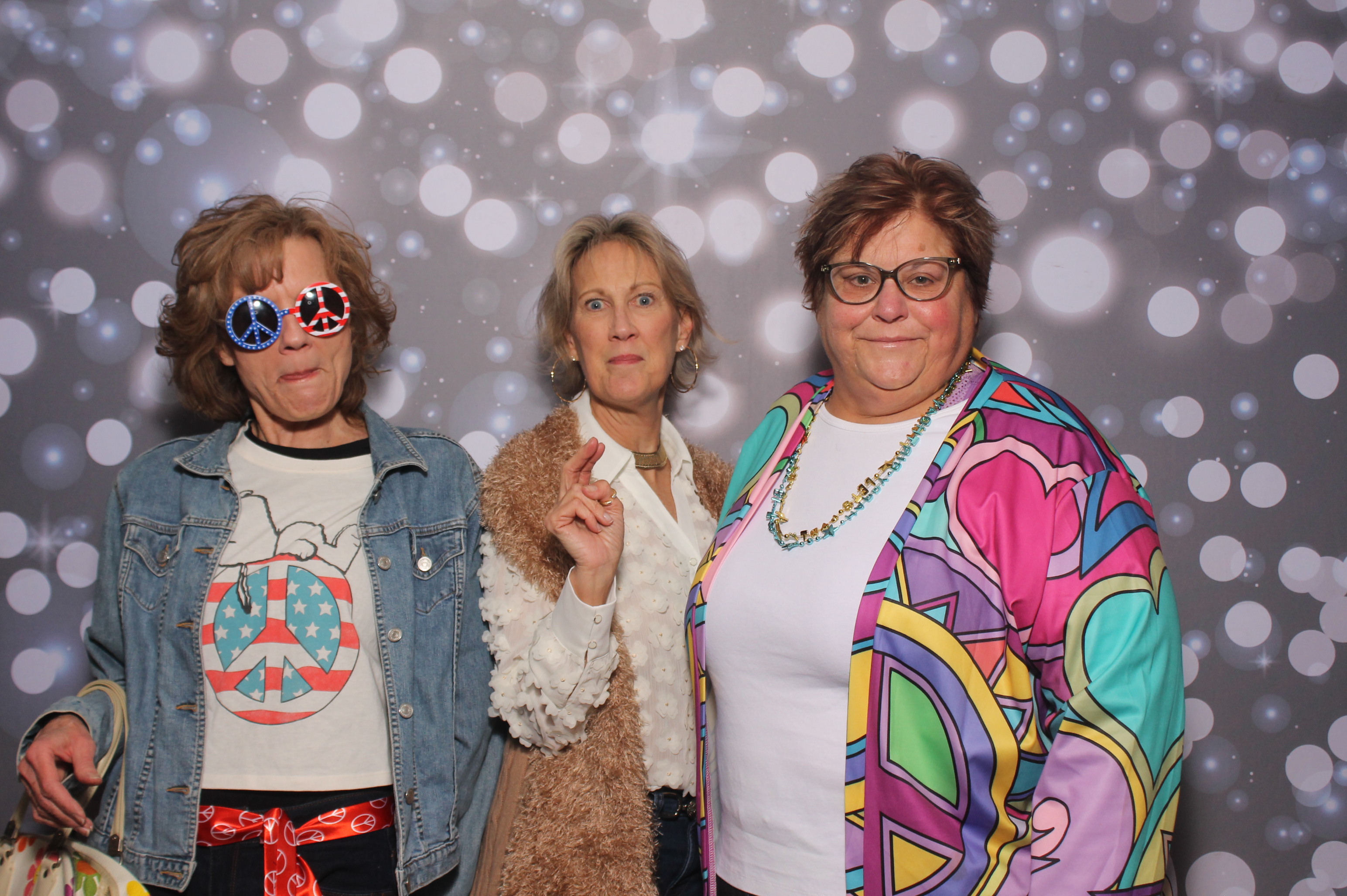Carol's 60th | View more photos from the event at gallery.photoboothcincy.com/u/PhotoBoothCincy/Carols-60th