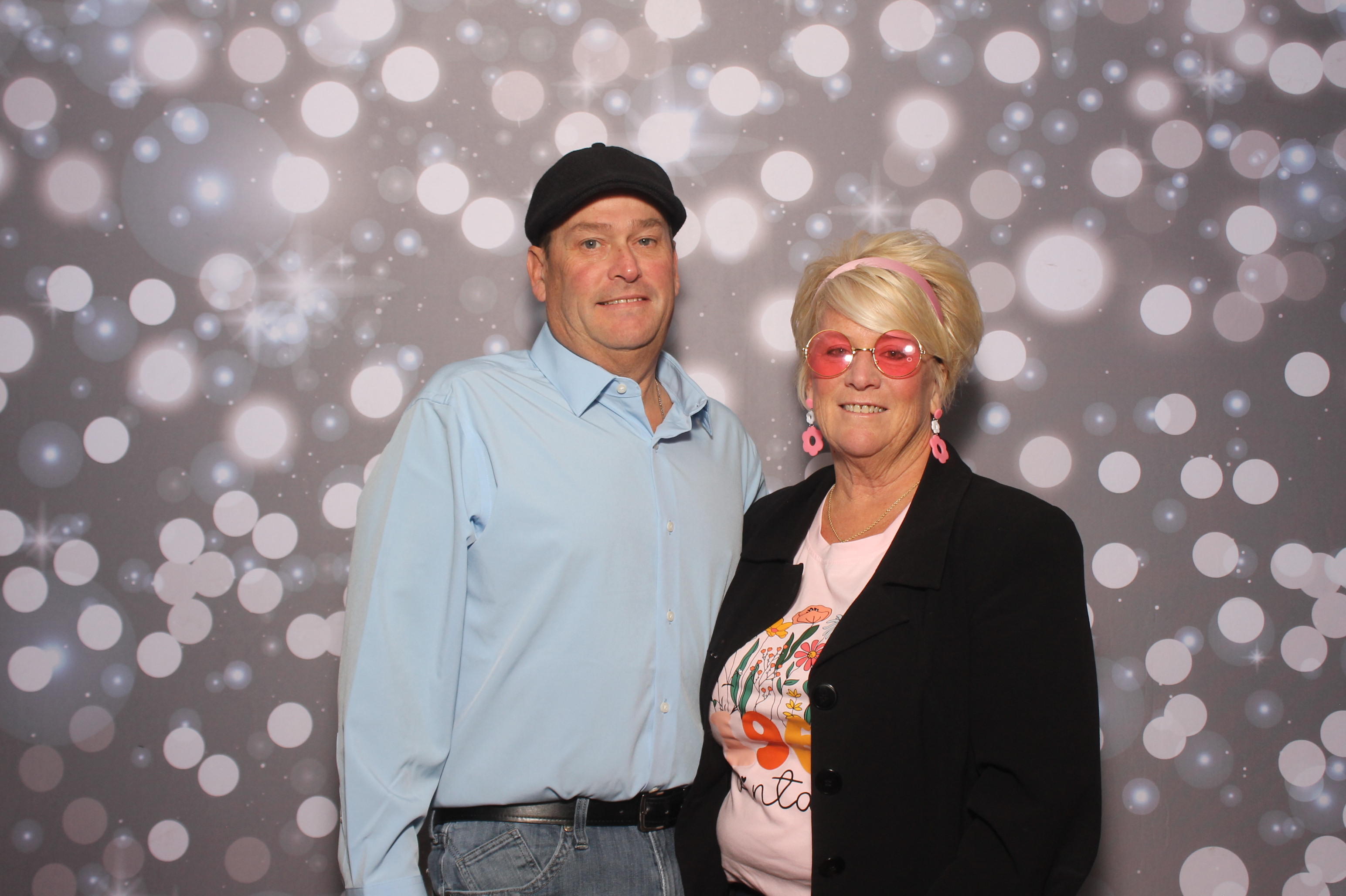 Carol's 60th | View more photos from the event at gallery.photoboothcincy.com/u/PhotoBoothCincy/Carols-60th