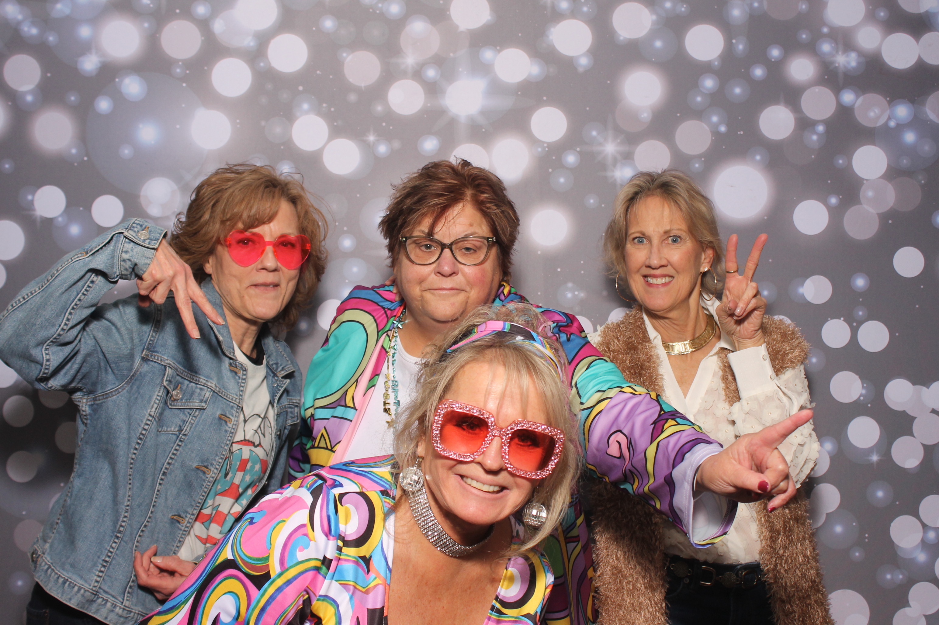 Carol's 60th | View more photos from the event at gallery.photoboothcincy.com/u/PhotoBoothCincy/Carols-60th