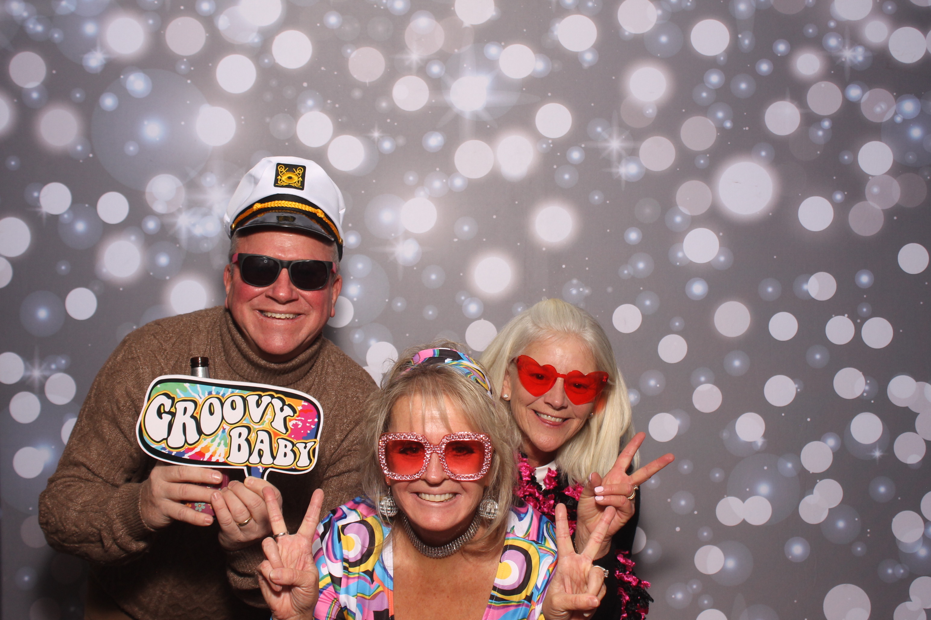 Carol's 60th | View more photos from the event at gallery.photoboothcincy.com/u/PhotoBoothCincy/Carols-60th