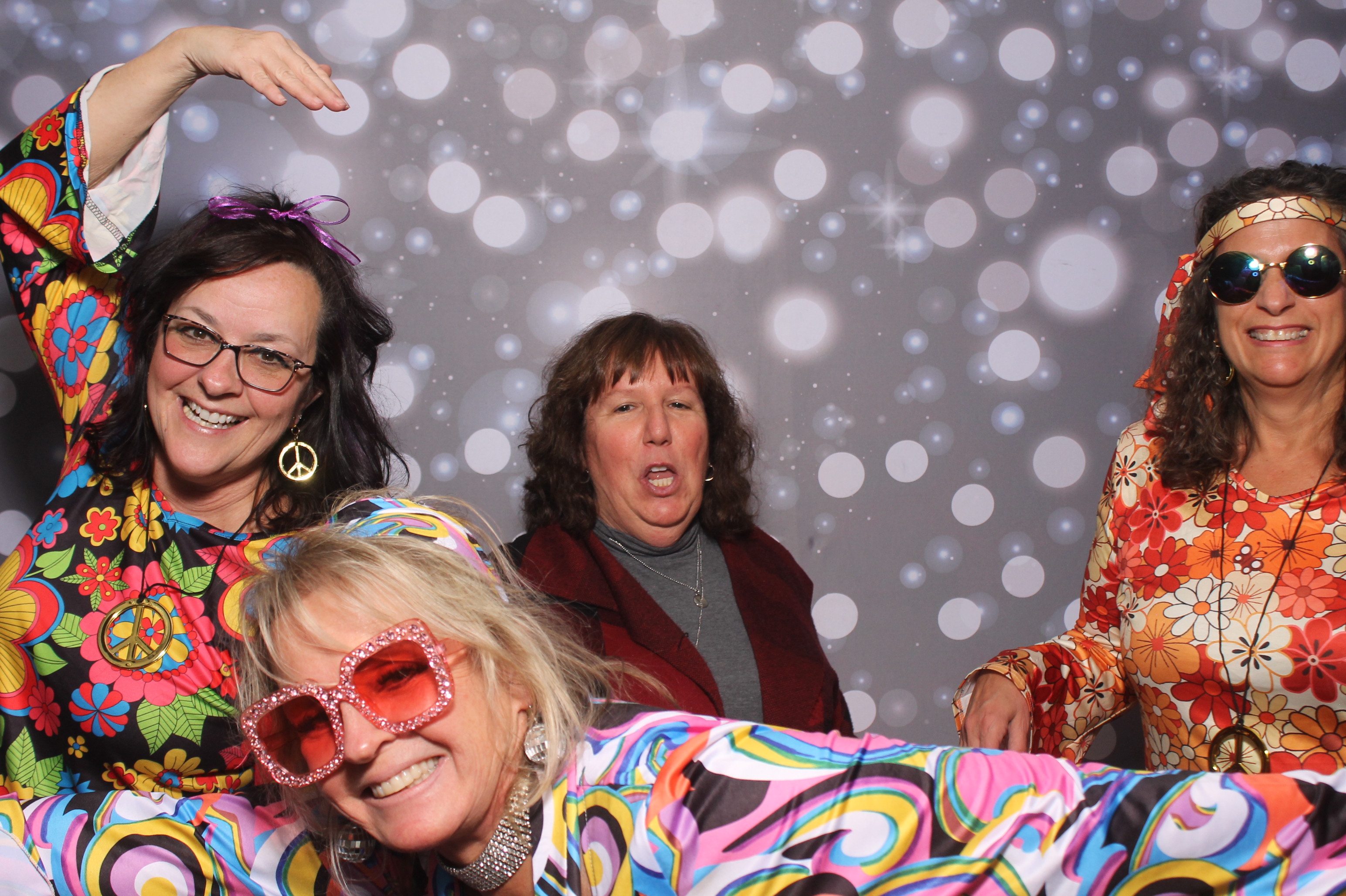 Carol's 60th | View more photos from the event at gallery.photoboothcincy.com/u/PhotoBoothCincy/Carols-60th